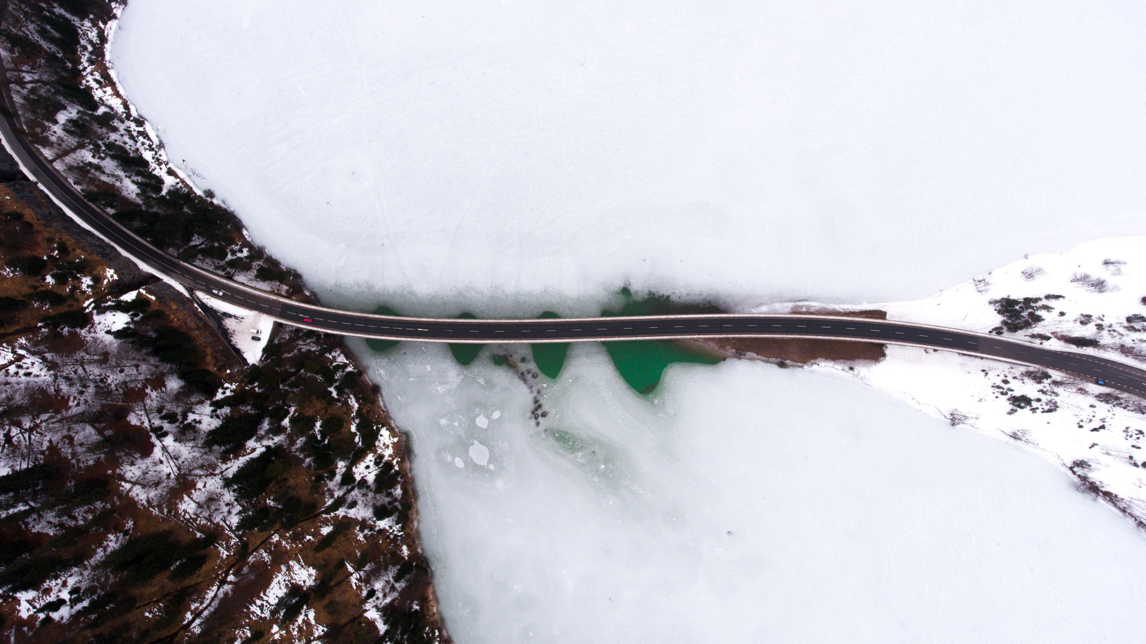 自然风光,雪山,公路