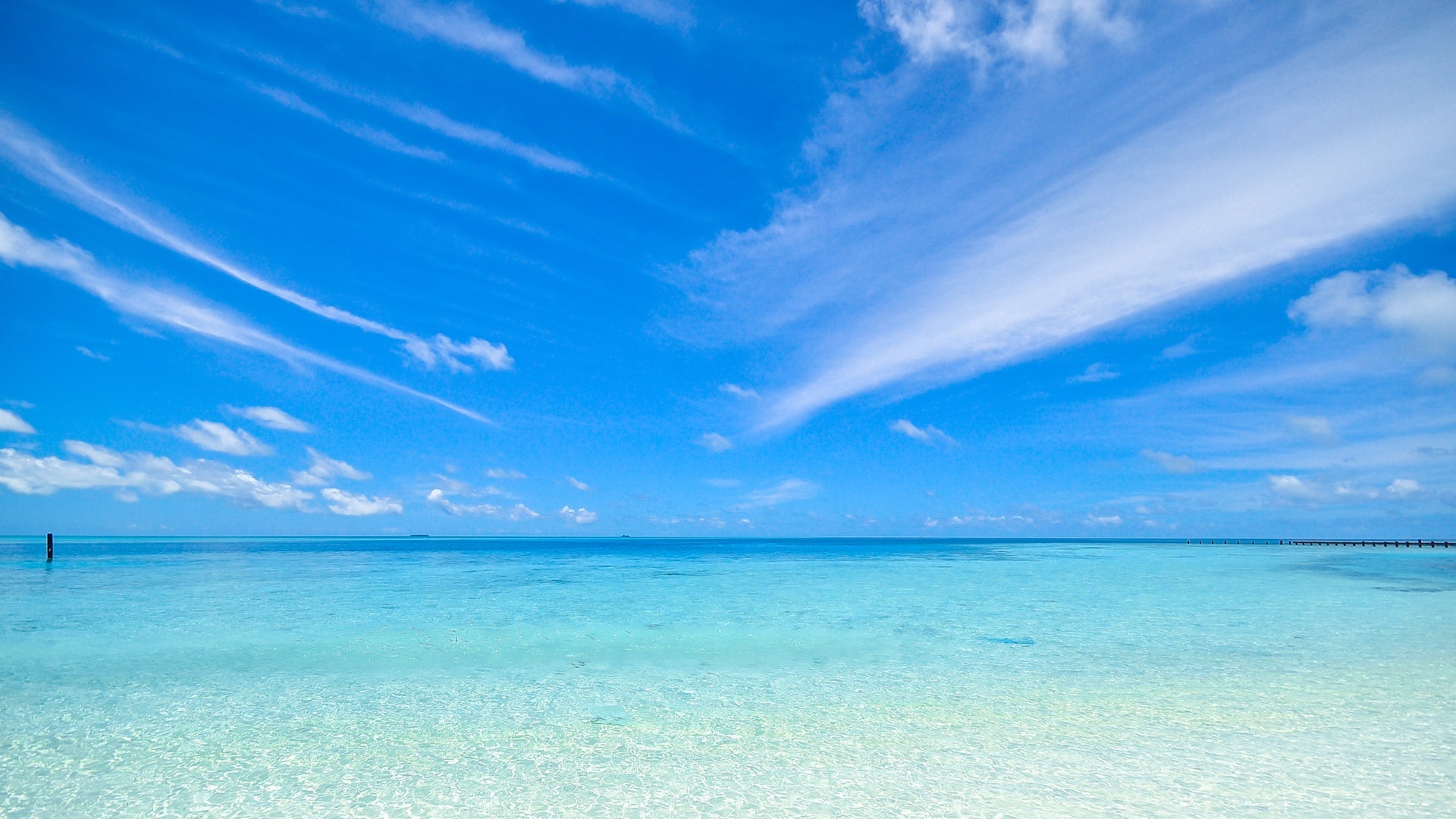 蓝天白云,大海,沙滩