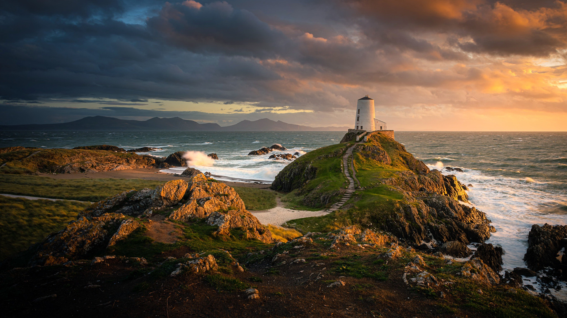 浪漫大海,灯塔,黄昏