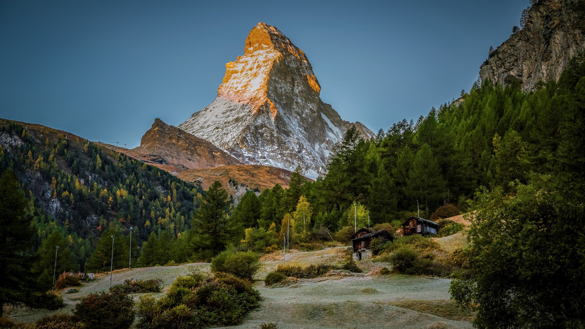 自然风光,高山,树林,小溪