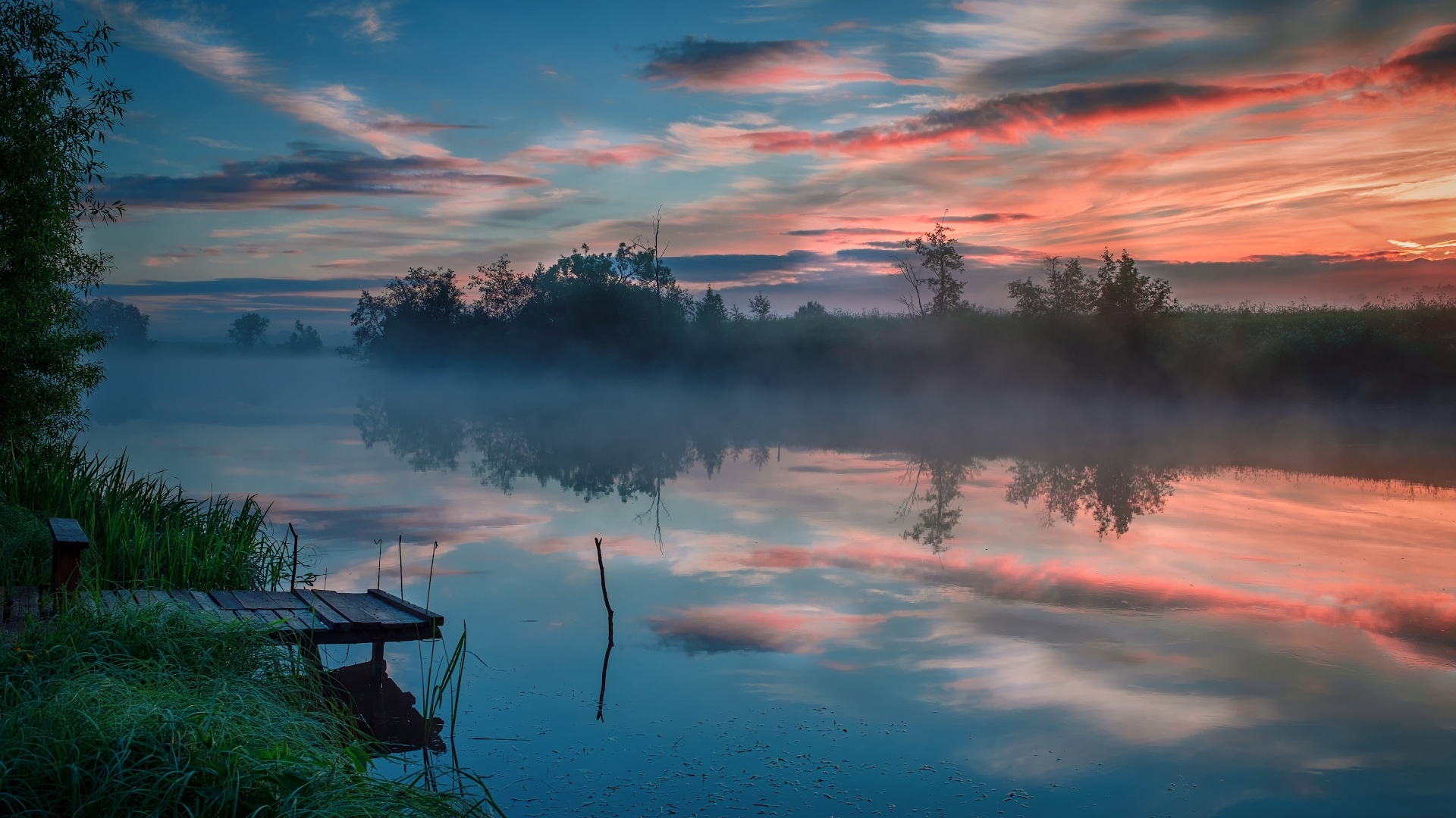 落日余晖,江水,红霞