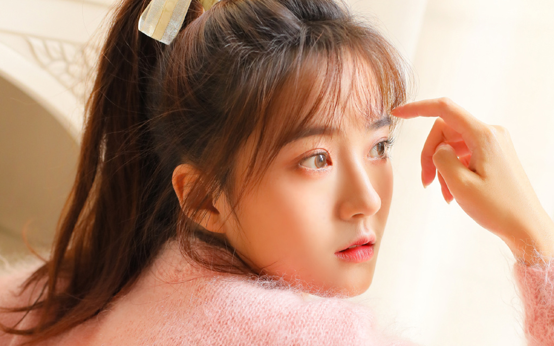 清纯,居家,粉色毛衣