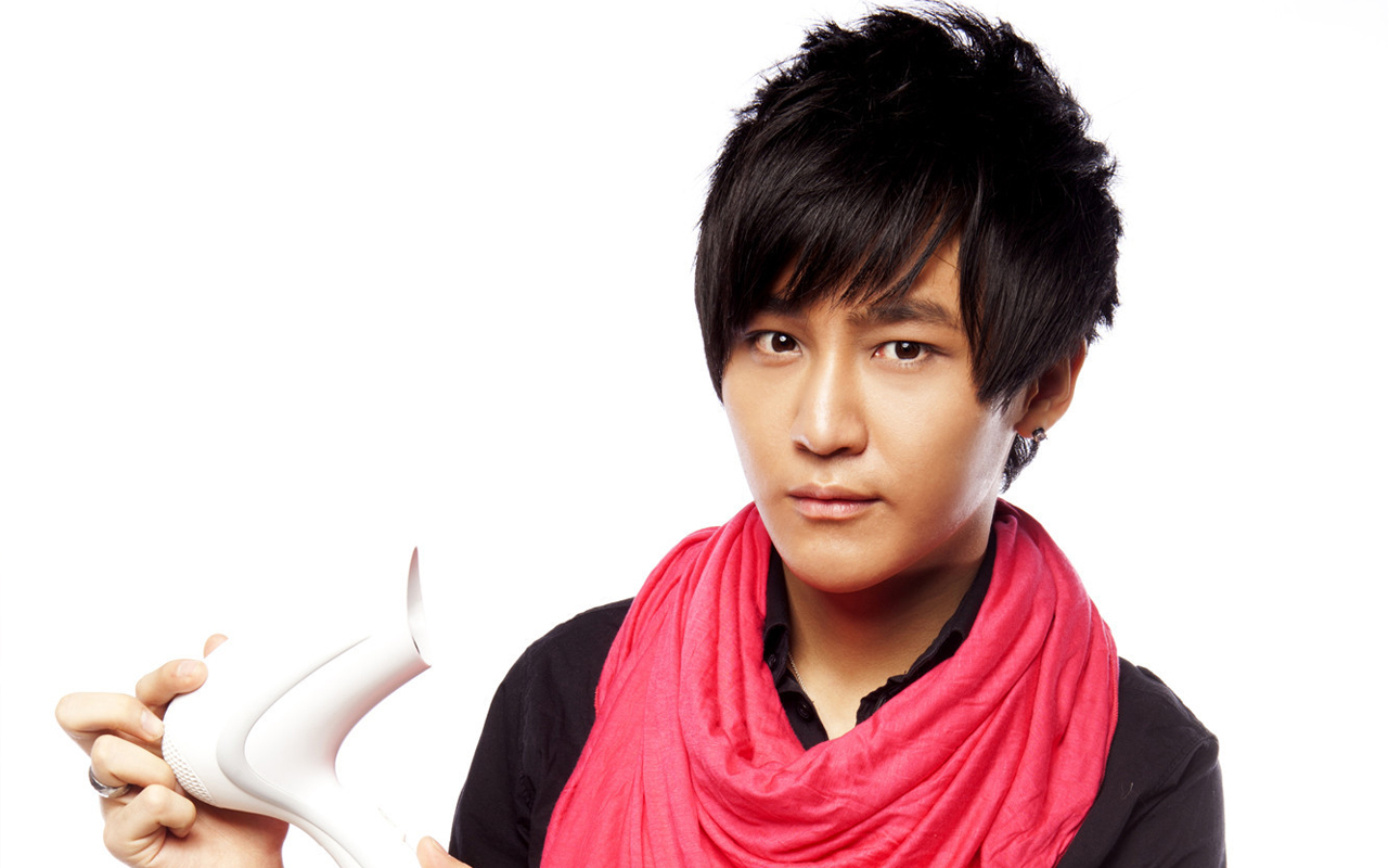 明星,内地明星,男明星,快乐男声,李炜