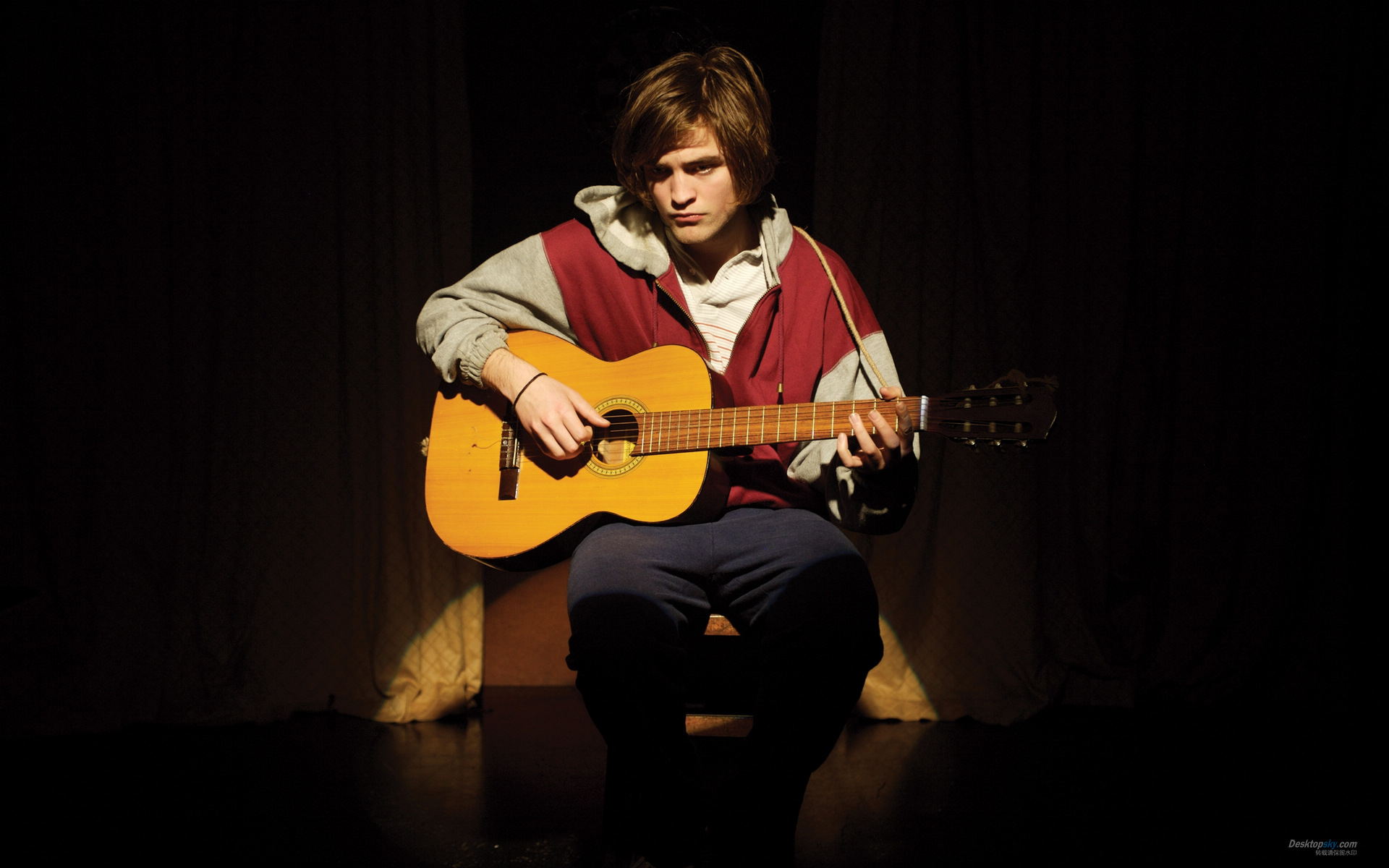 欧美明星,罗伯特-帕丁森,十月二十八日