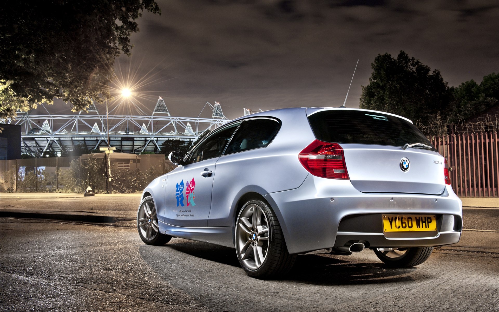 BMW,宝马,汽车,宽屏,2012Y十月29D,儿童桌面专用