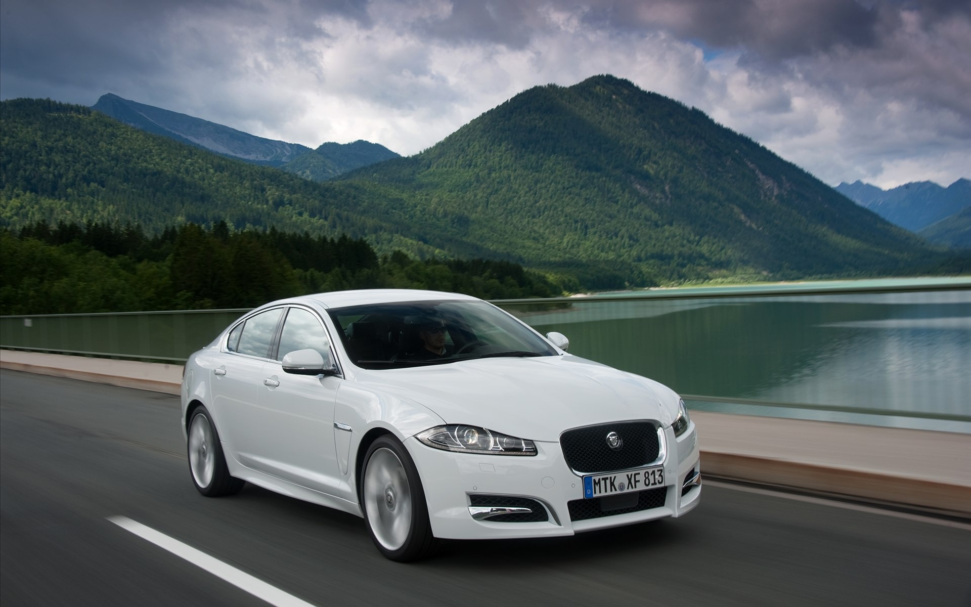 Jaguar,捷豹,汽车,宽屏,2012Y十月29D,儿童桌面专用