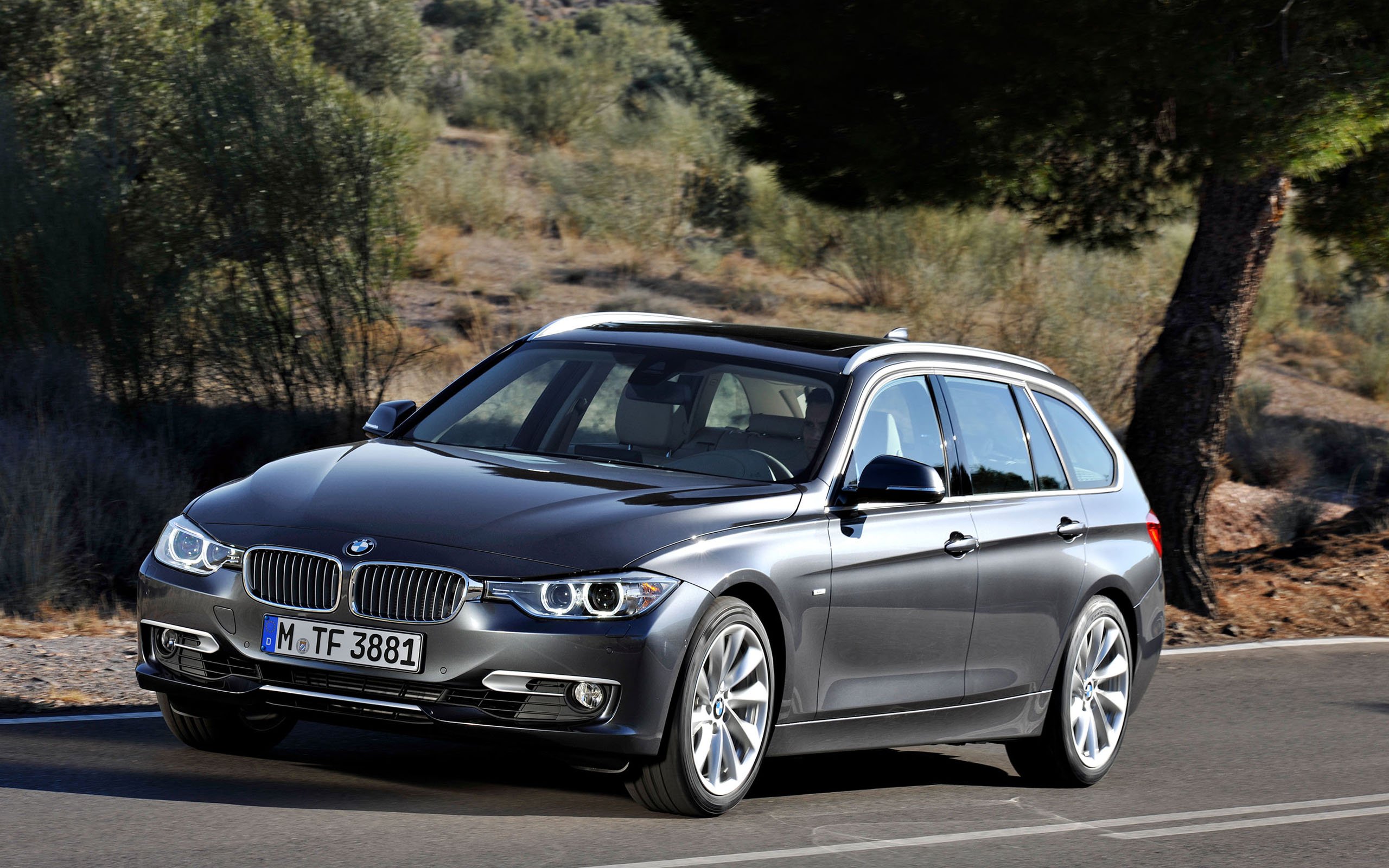 宝马,宝马3系,BMW,3-Series,330d,Touring,2012Y十一月21D,儿童桌面专用