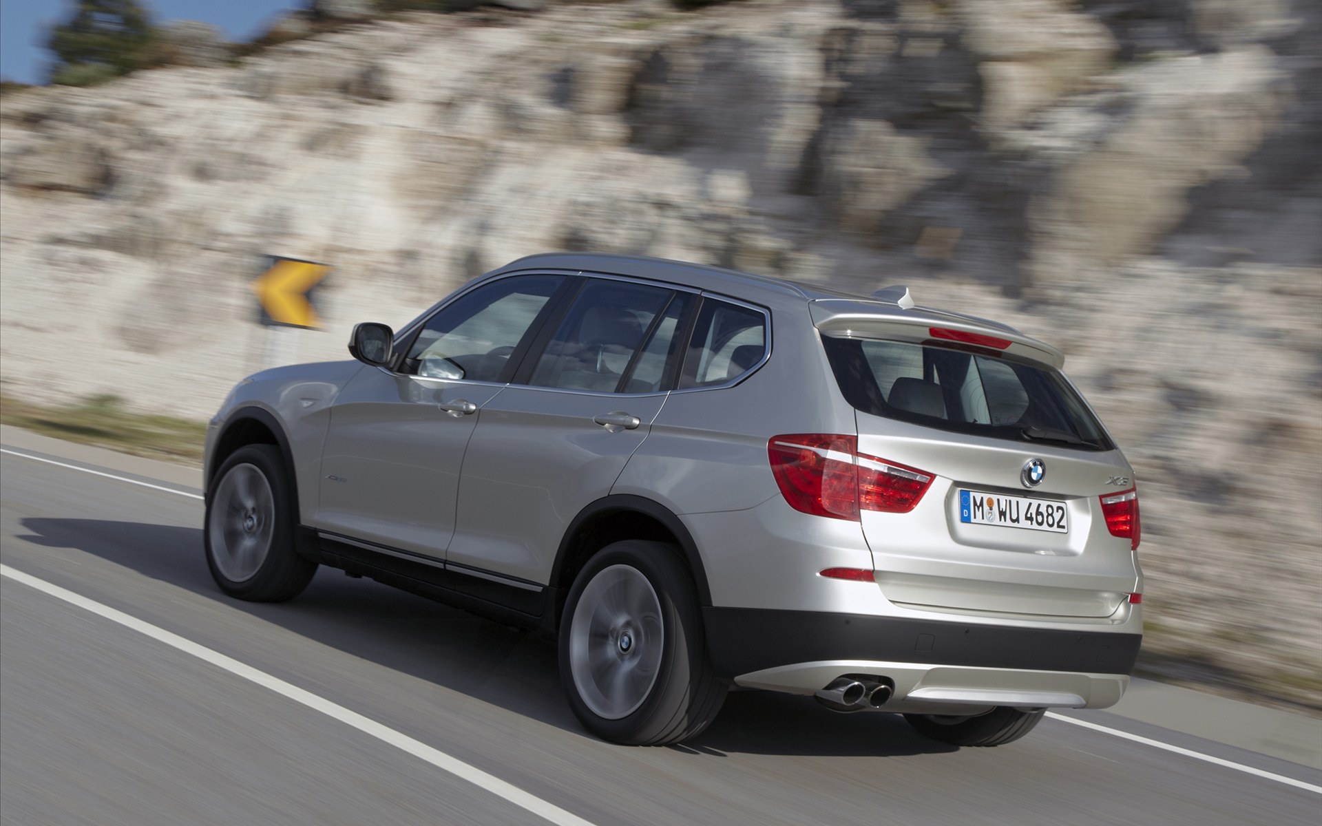 BMW,宝马,汽车,宽屏,2012Y十月31D,儿童桌面专用