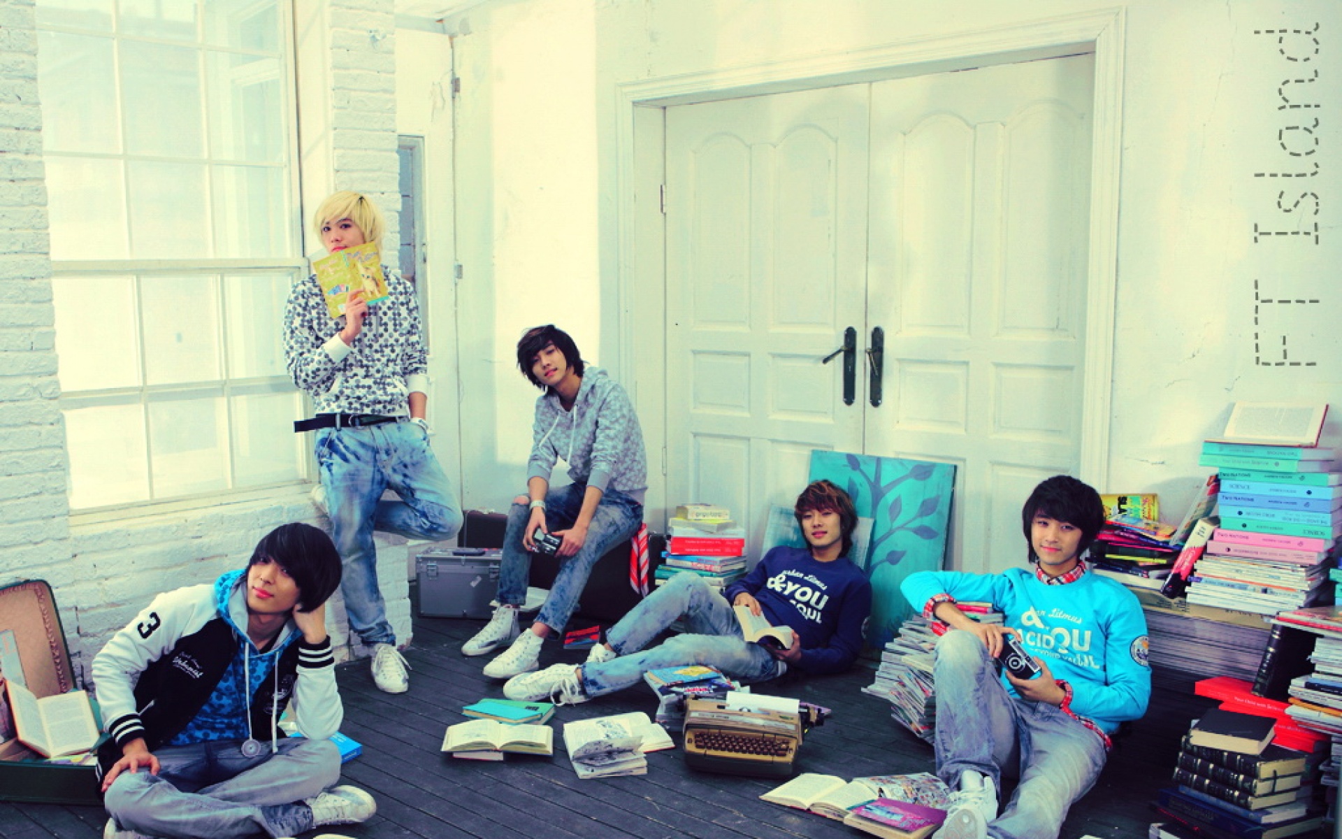 日韩,男明星,偶像团体,FISLAND