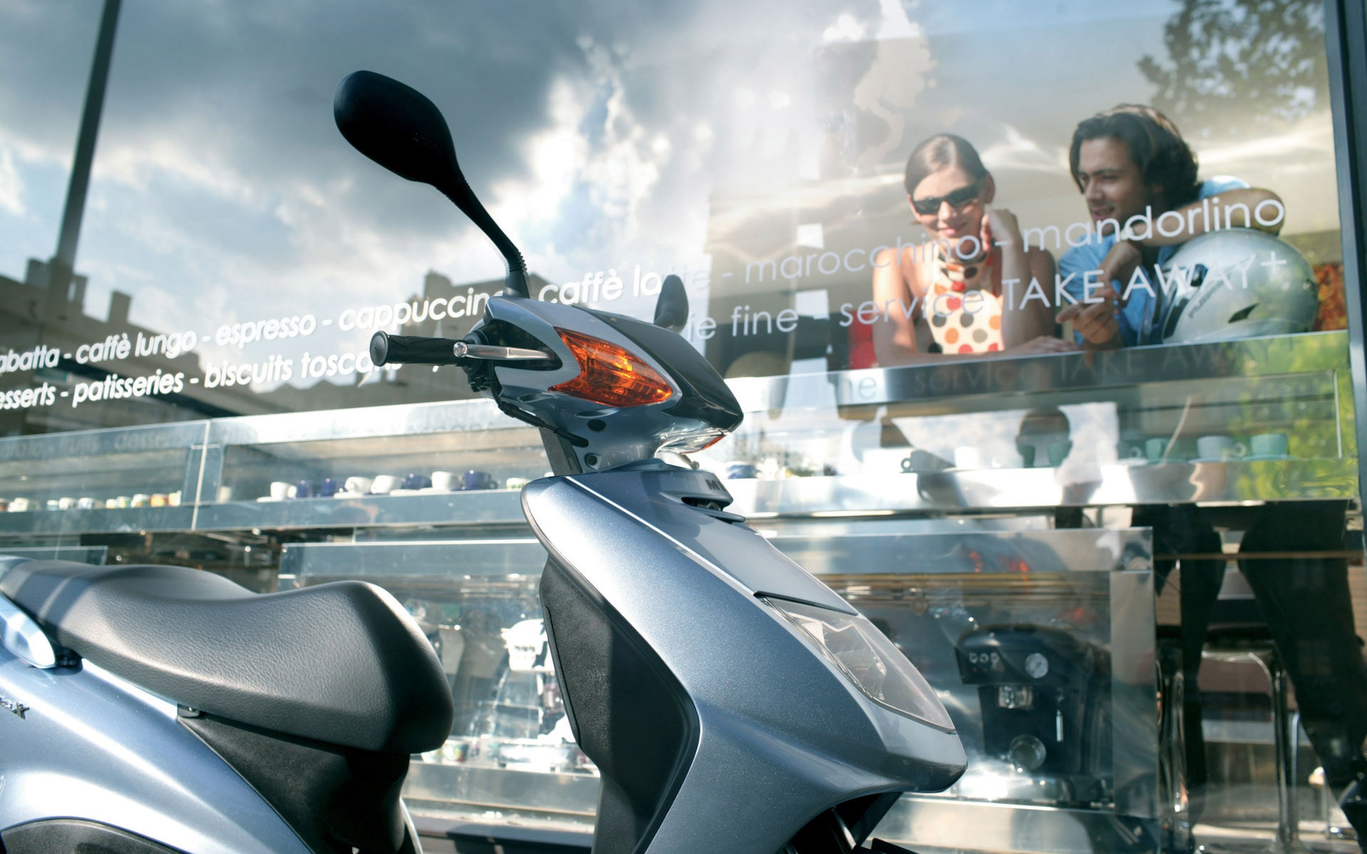 摩托车,广告,情侣,2012Y十一月03D,创意