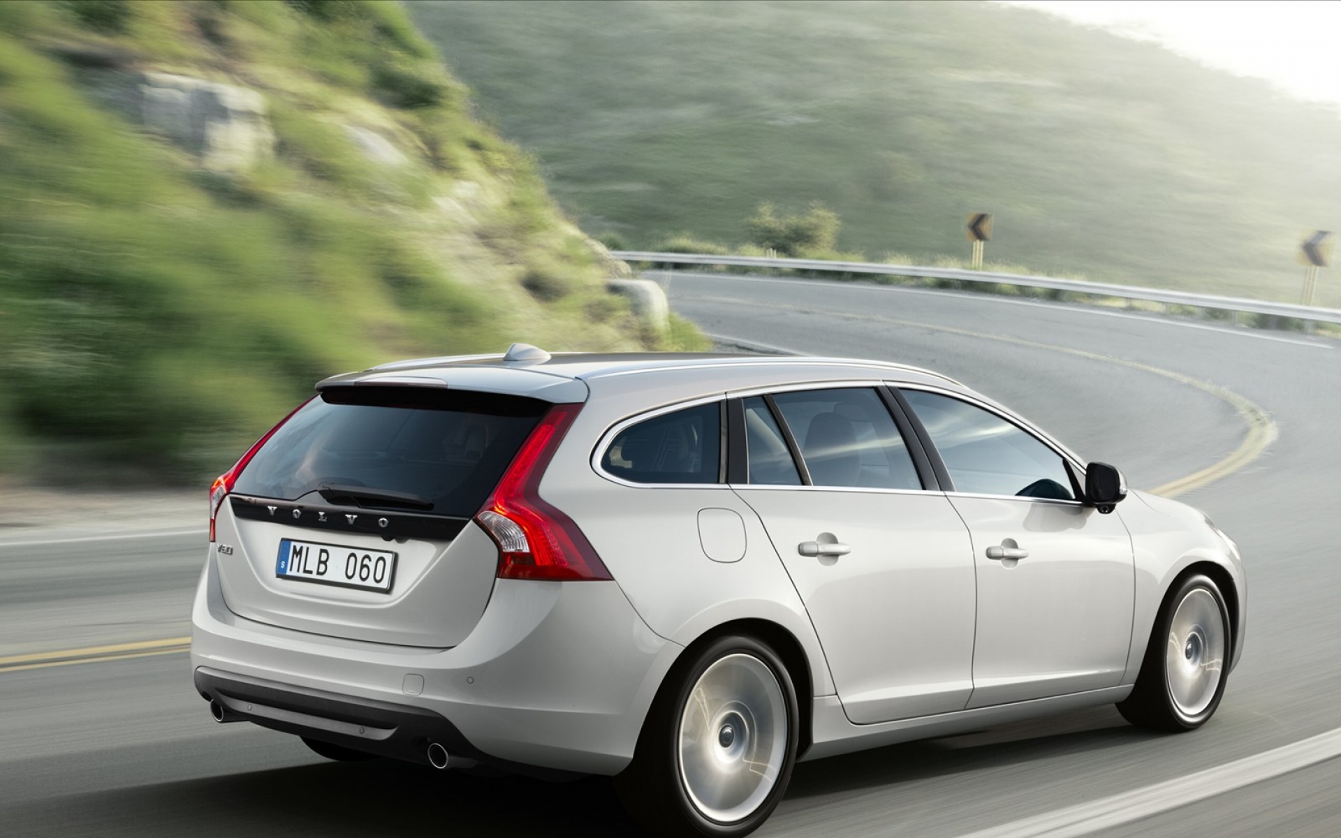 Volvo,沃尔沃,汽车,2012Y十月31D,儿童桌面专用