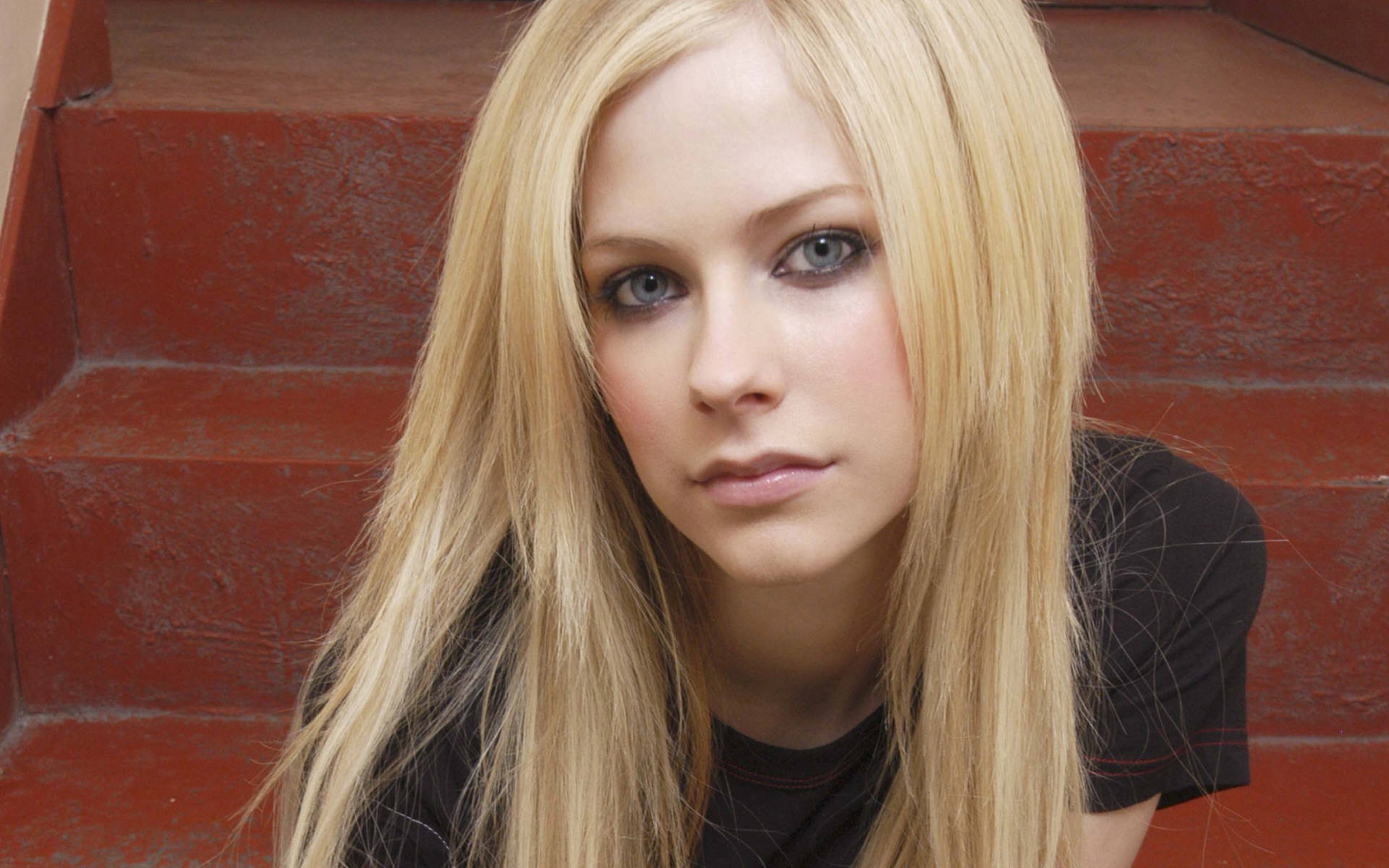 艾薇儿,拉维妮,美女,2012Y十一月16D