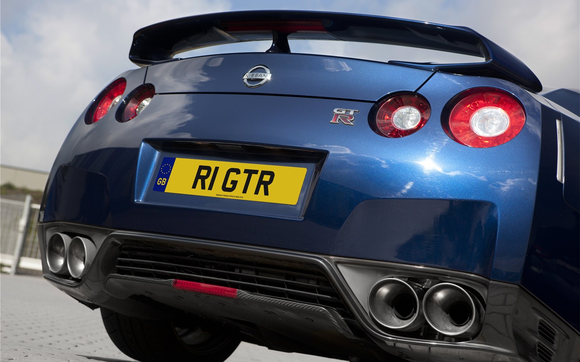 Nissan,日产,GTR,GT-R,汽车,跑车,宽屏,2012Y十月31D,儿童桌面专用