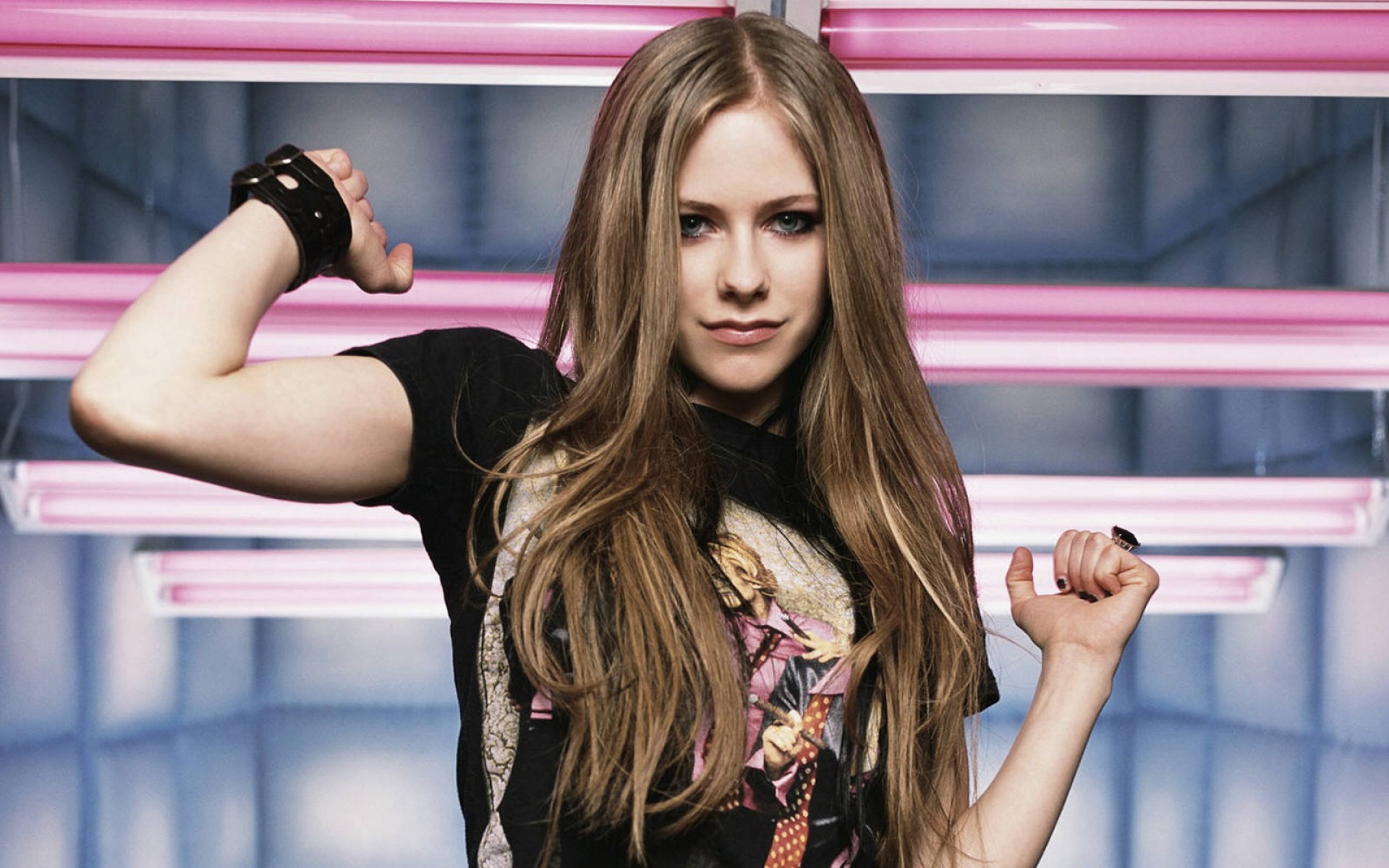 艾薇儿,拉维妮,美女,2012Y十一月16D