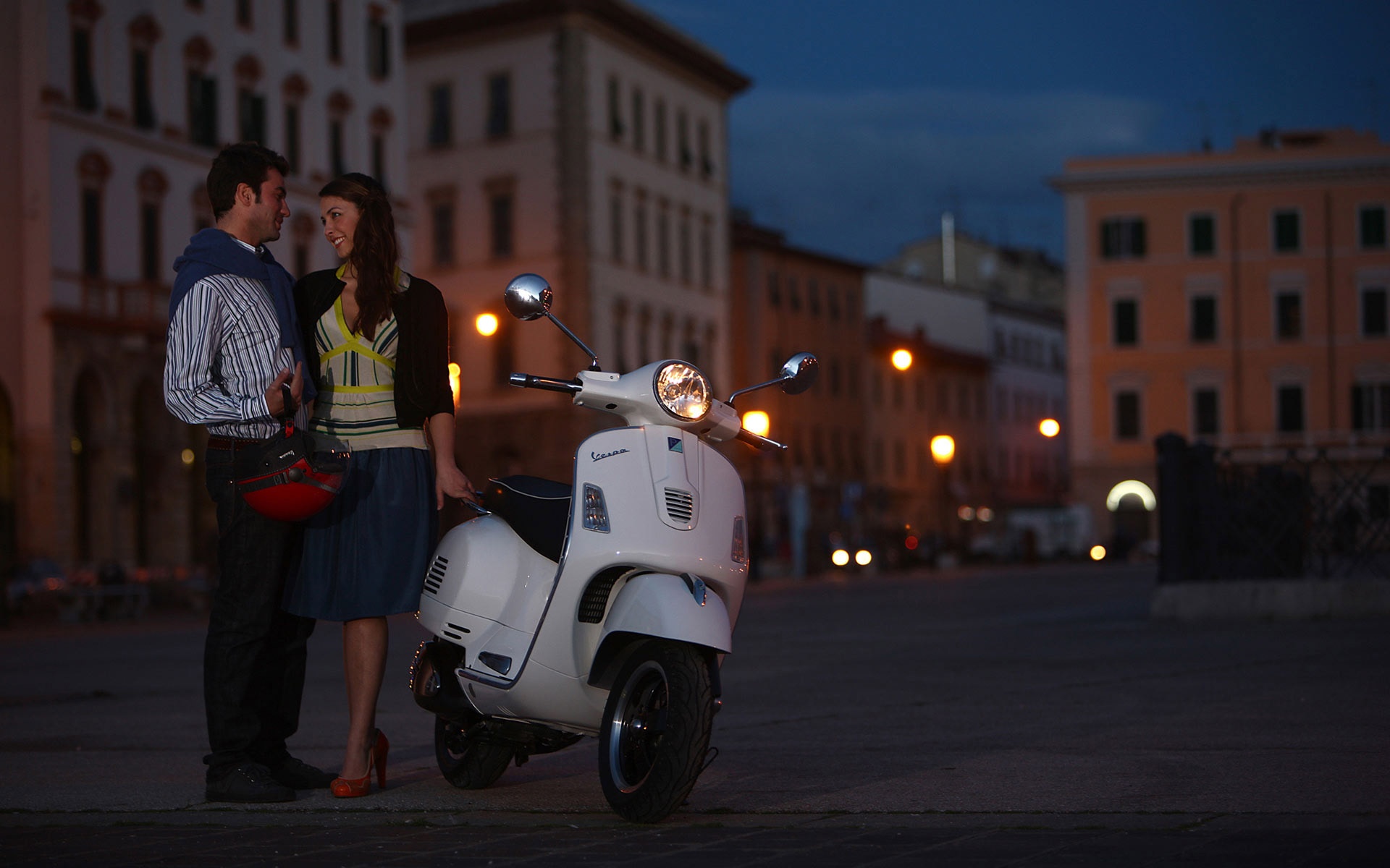 摩托车,广告,情侣,2012Y十一月03D,创意