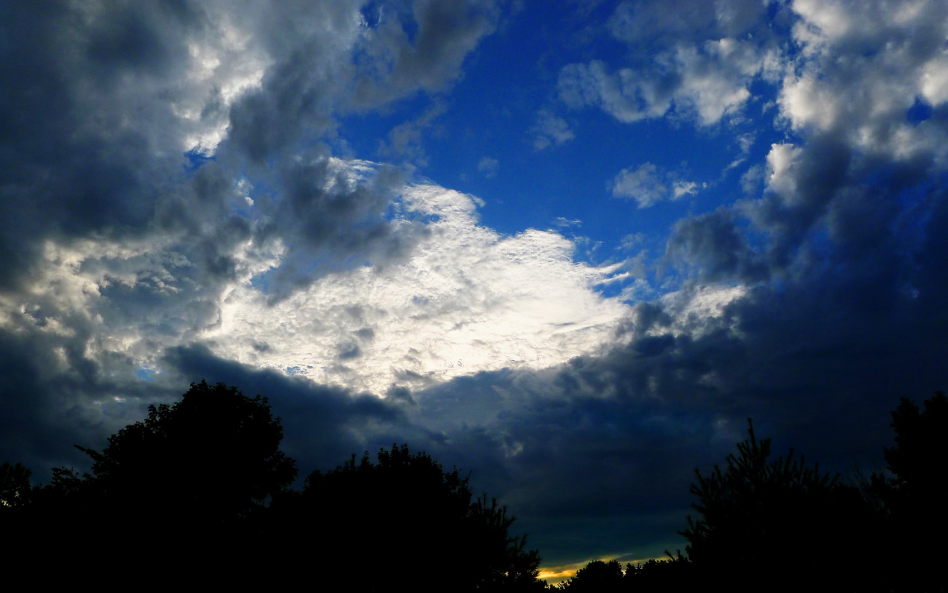 风景,蓝天白云,2012Y十月31D,儿童桌面专用