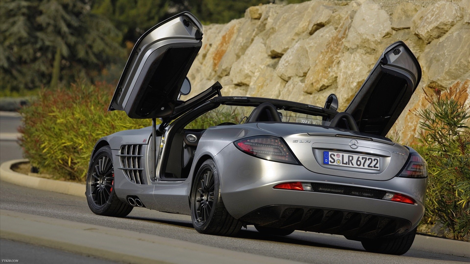 汽车,超跑,奔驰,蝙蝠车,儿童桌面专用