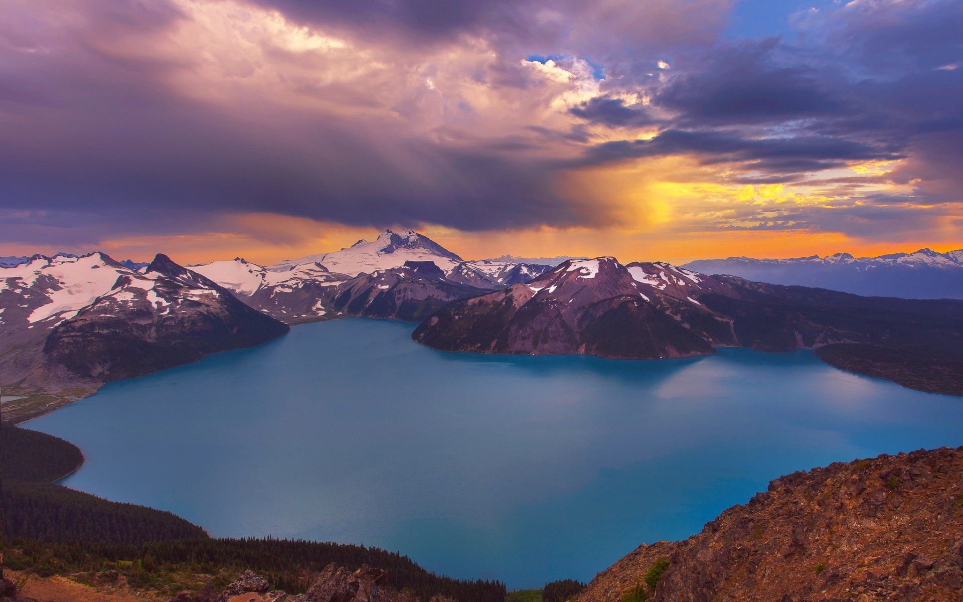 火山,湖面,风景,风光,美景,旅游,自然,儿童桌面专用