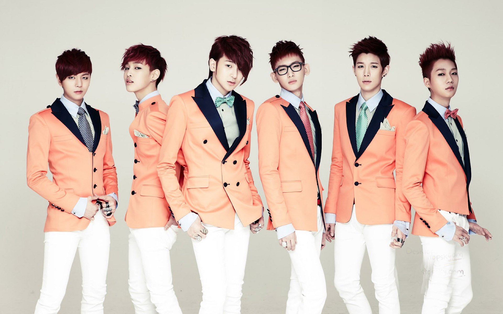 日韩,男明星,偶像团体,LED,Apple,1月31日