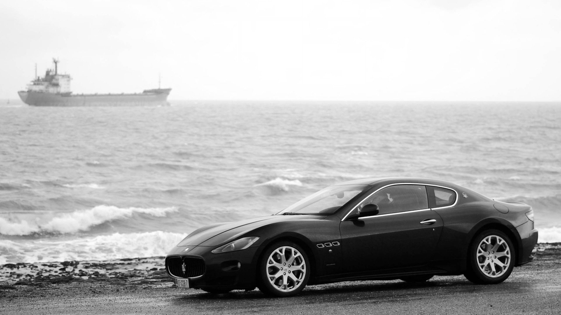 汽车,超跑,玛莎拉蒂,黑色,黑白片,儿童桌面专用