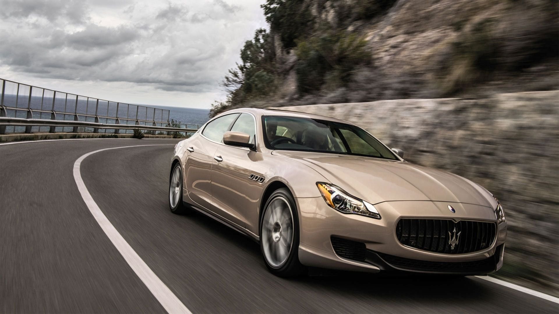 汽车,超跑,玛莎拉蒂,总裁系列,儿童桌面专用