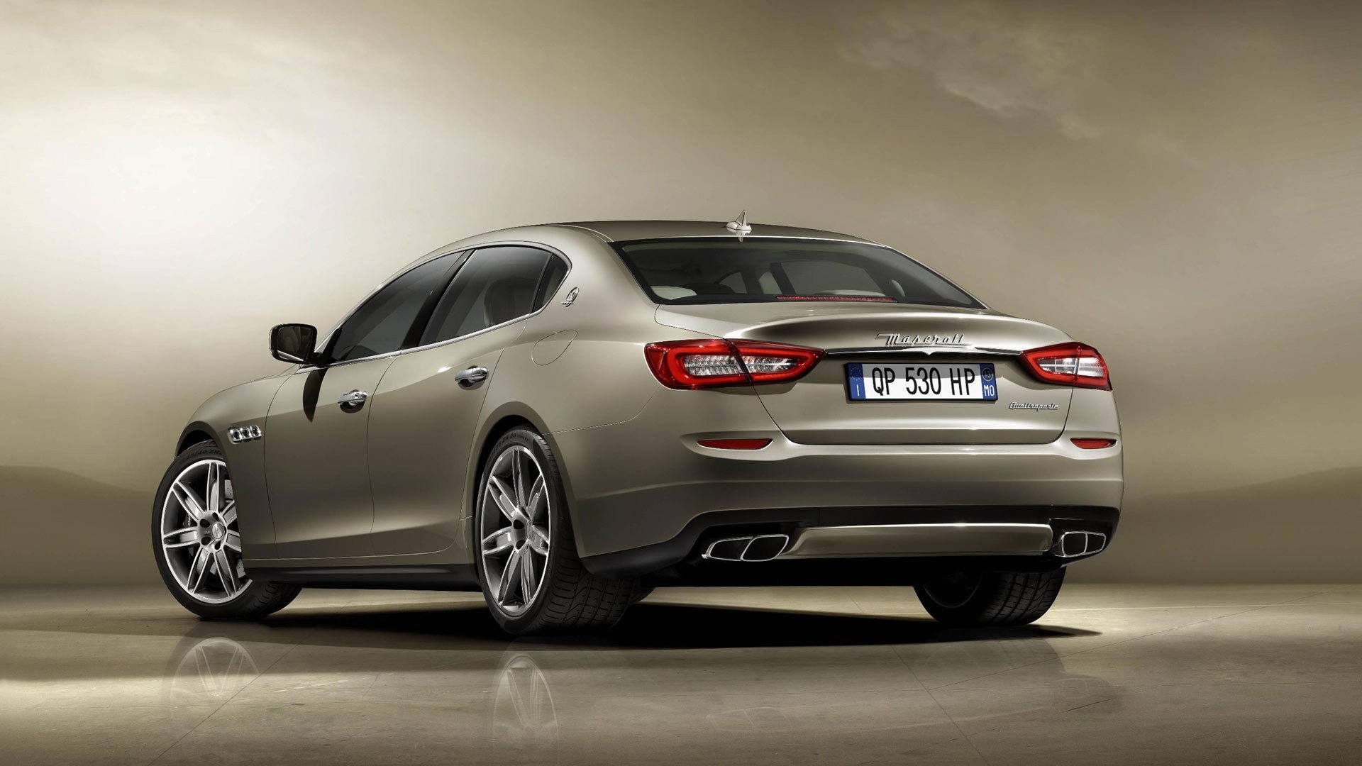 汽车,超跑,玛莎拉蒂,总裁系列,儿童桌面专用