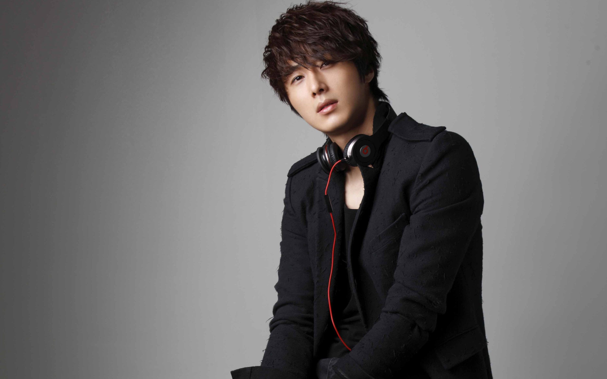 日韩,男明星,丁一宇,1月31日