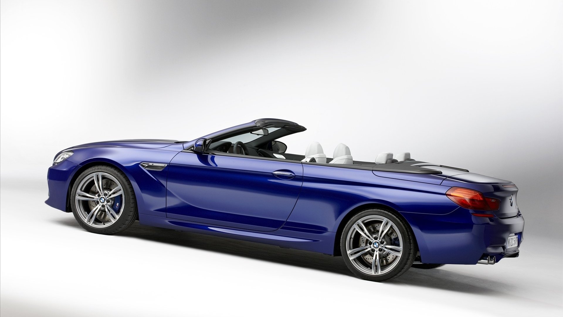 汽车,超跑,宝马,M6,M系列,敞篷,蓝色,儿童桌面专用