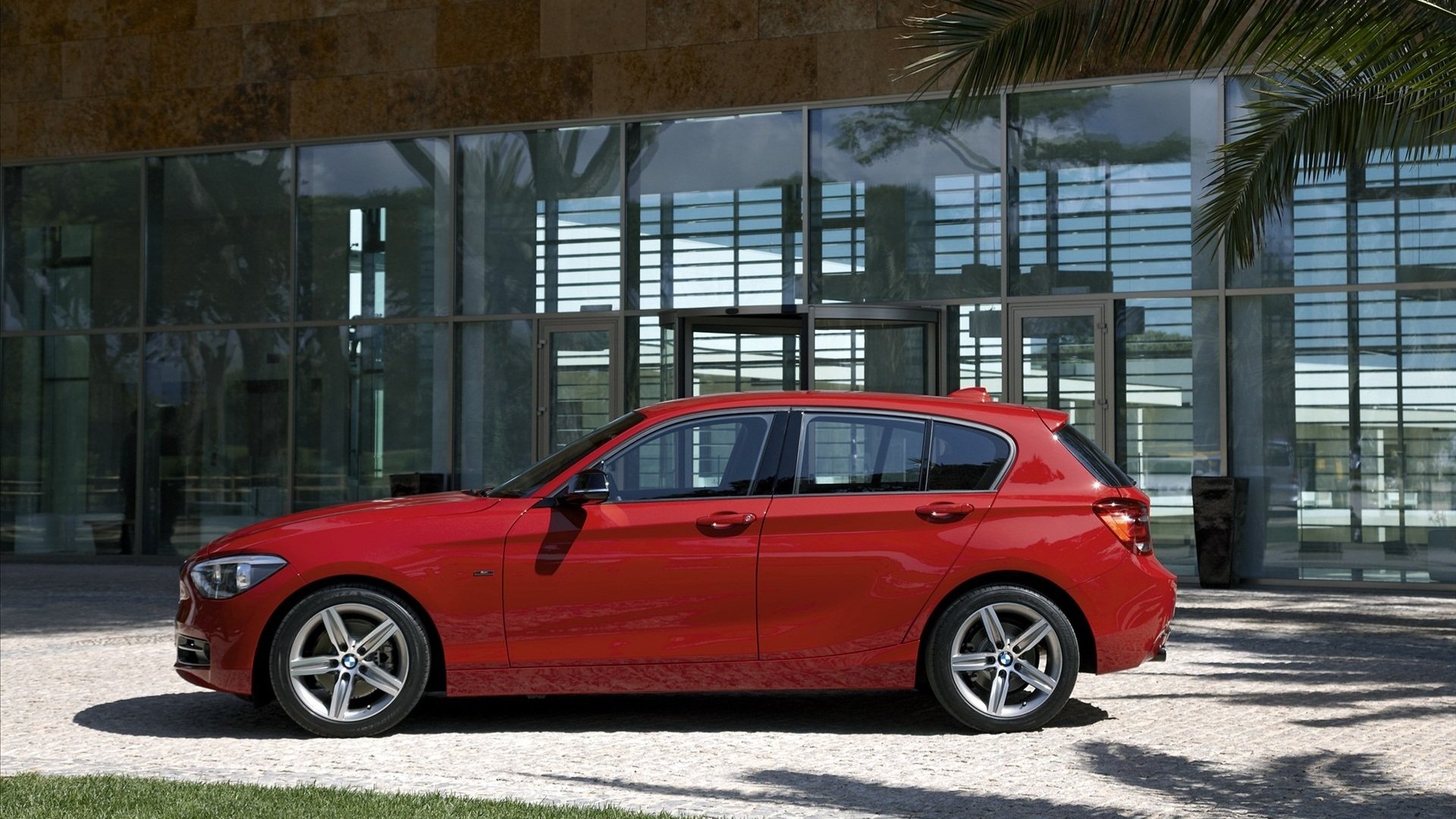 汽车,轿车,宝马,1系,红色,儿童桌面专用