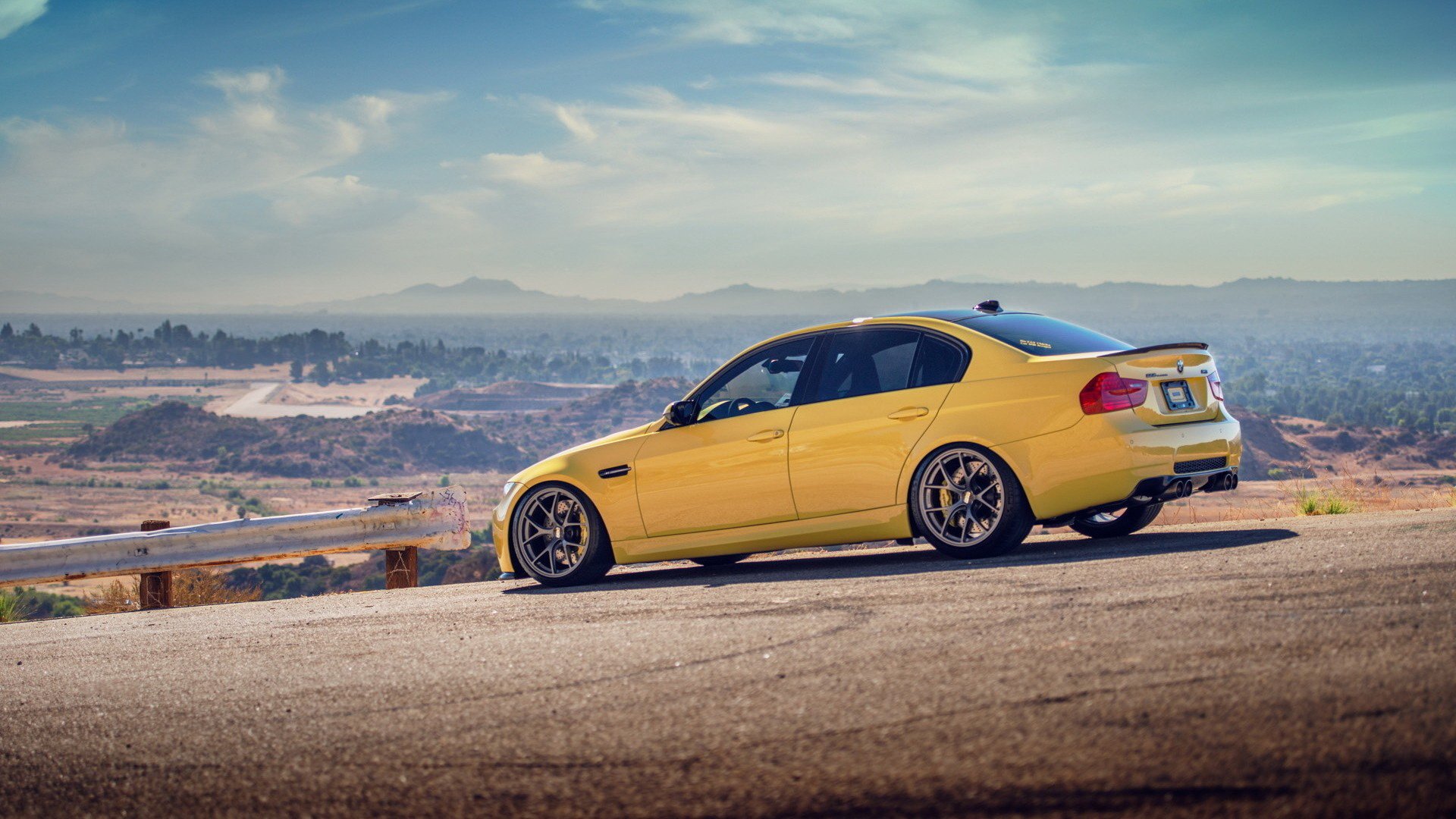 汽车,超跑,宝马,M6,M系列,黄色,儿童桌面专用