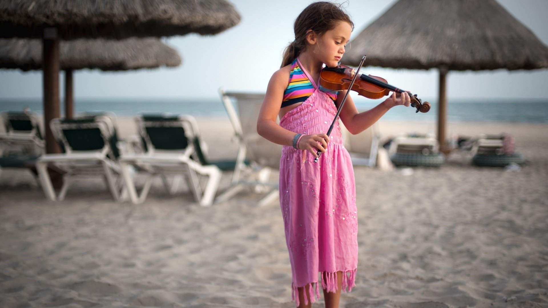 小清新,温馨一刻,女孩,小提琴,2月22日,儿童桌面专用