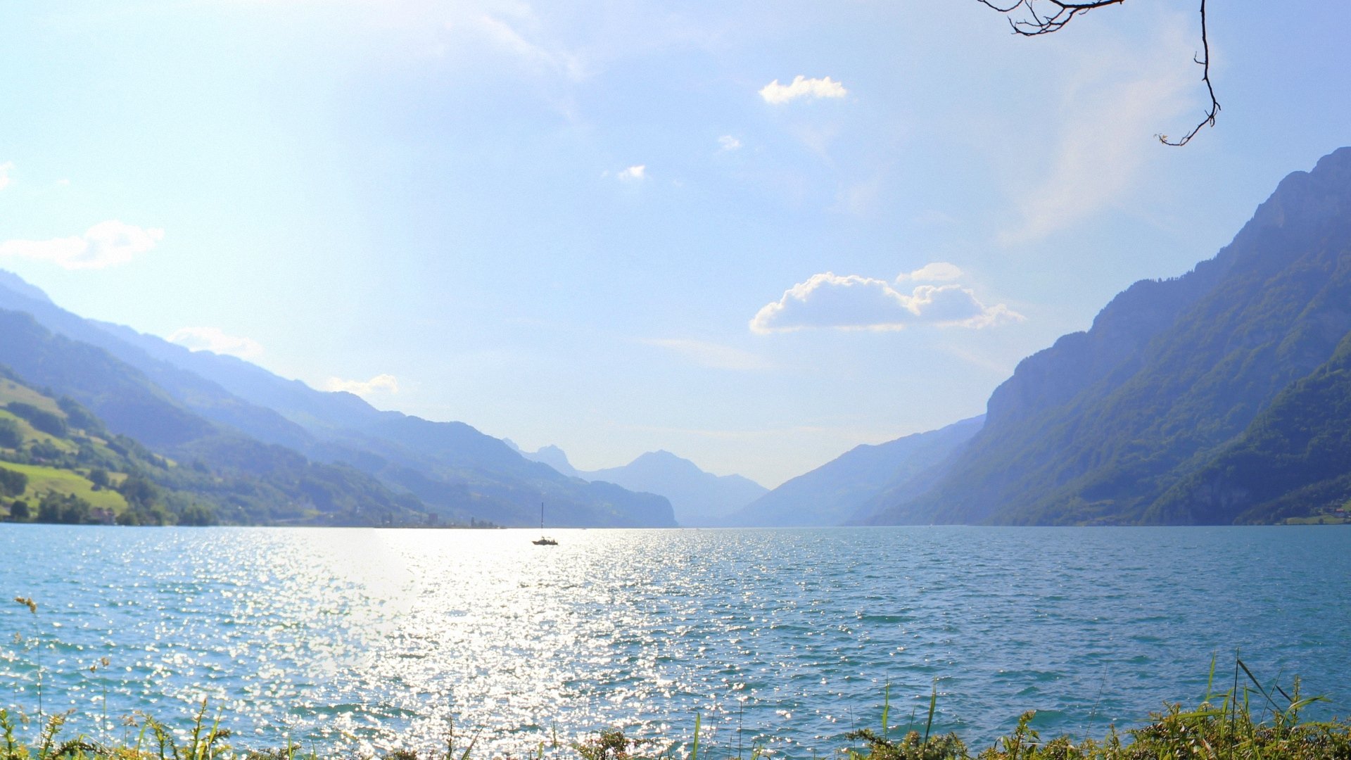 风景,湖面,湖水,湖泊,蓝天,阳光,山川,儿童桌面专用