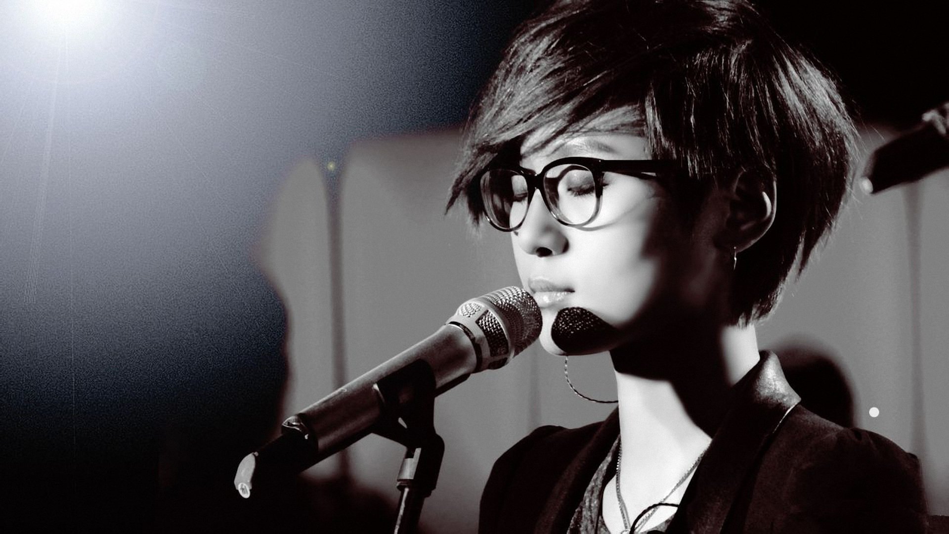 明星,周笔畅,笔笔