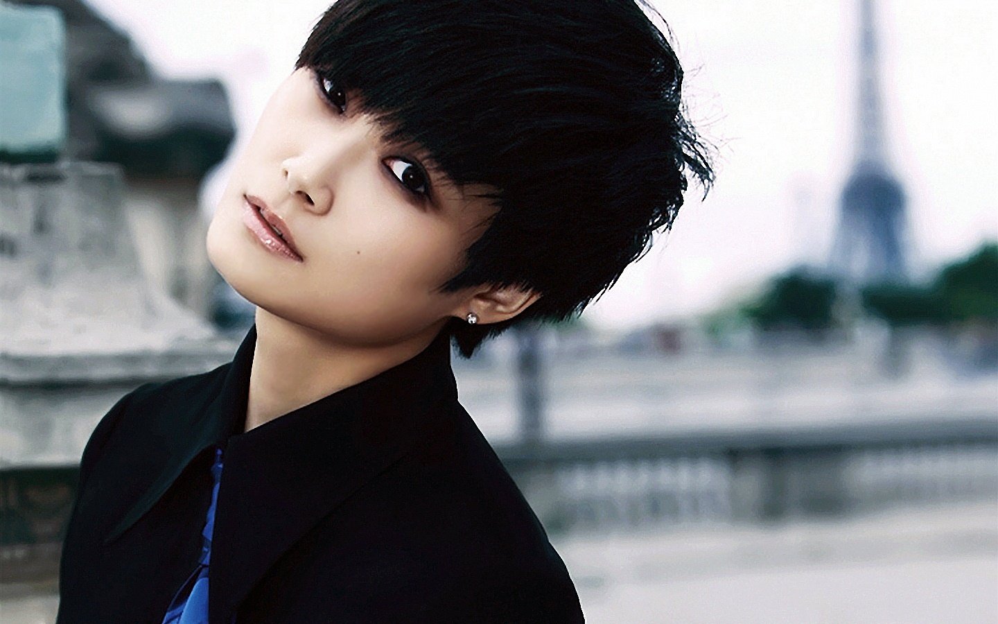 女明星,李宇春,2月25日