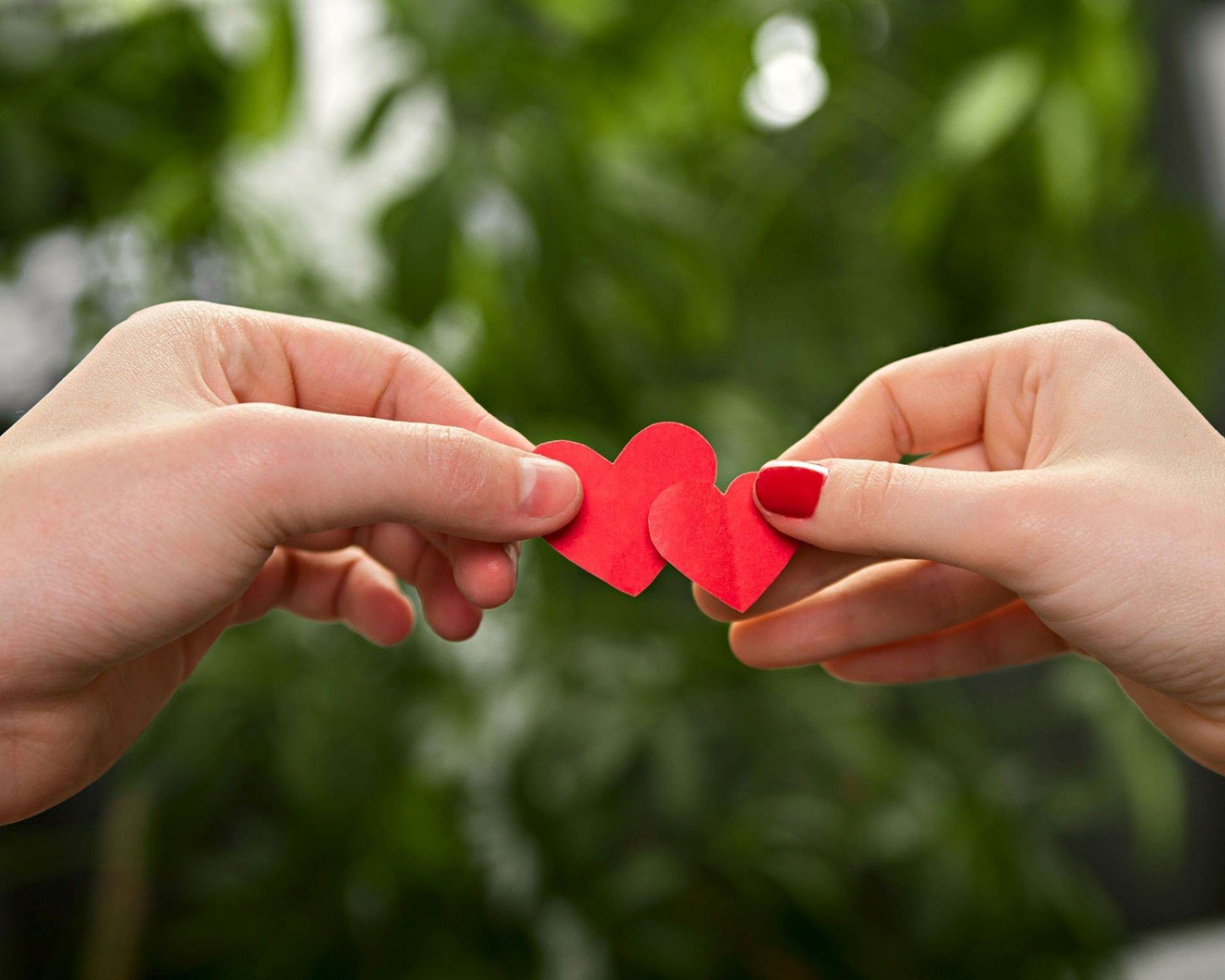 不合时宜的牵挂,浪漫,爱情,情感,心,love,温馨,清新,手,红色