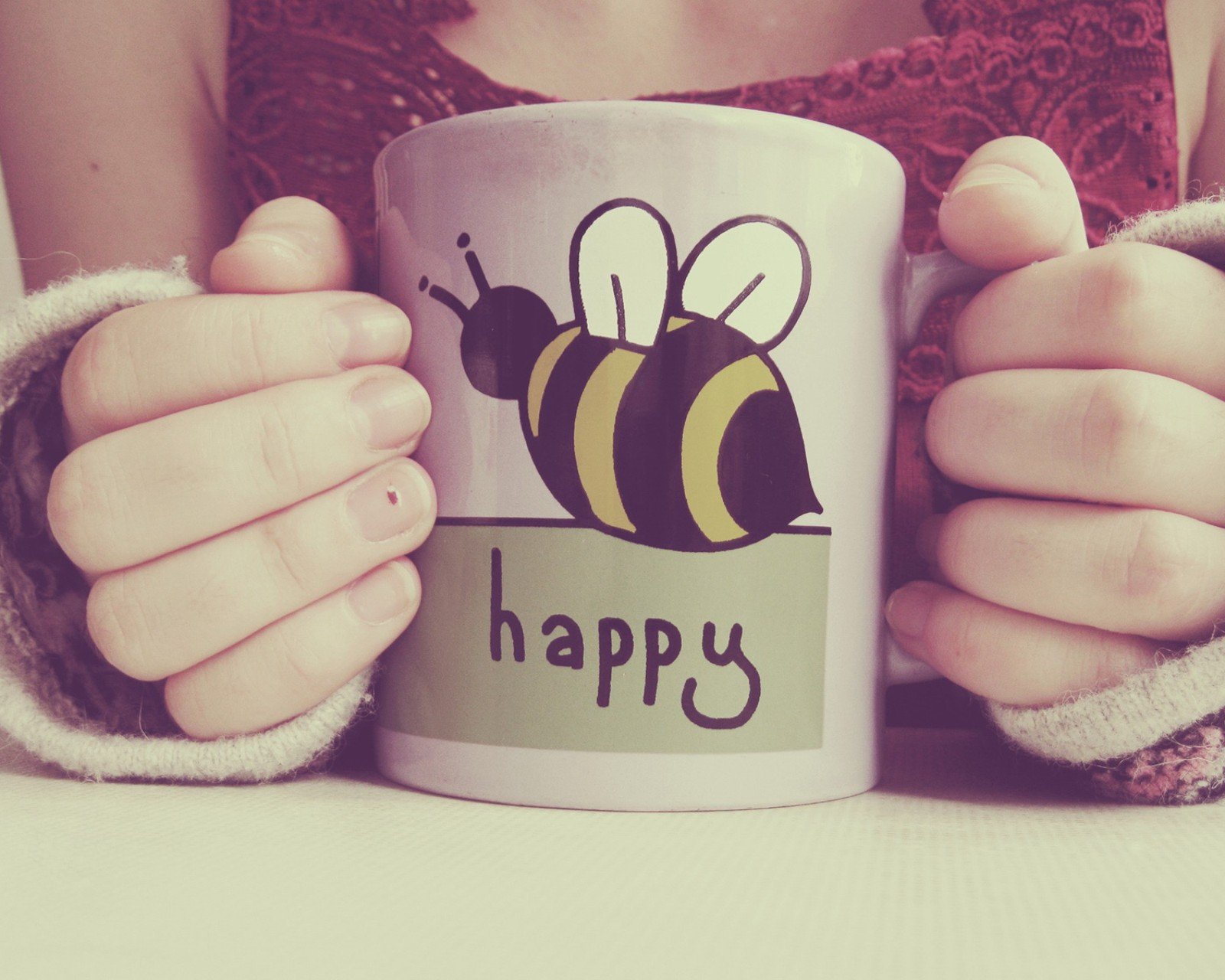 唯美,清新,小清新,温馨一刻,静物写真,物语,温暖,安静,杯子,手,蜜蜂