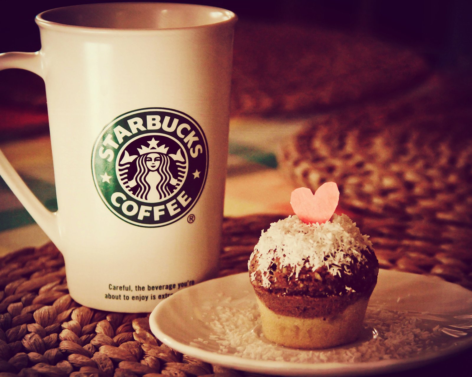 不合时宜的牵挂,浪漫,爱情,情感,心,love,温馨,清新,星巴克,咖啡,点心