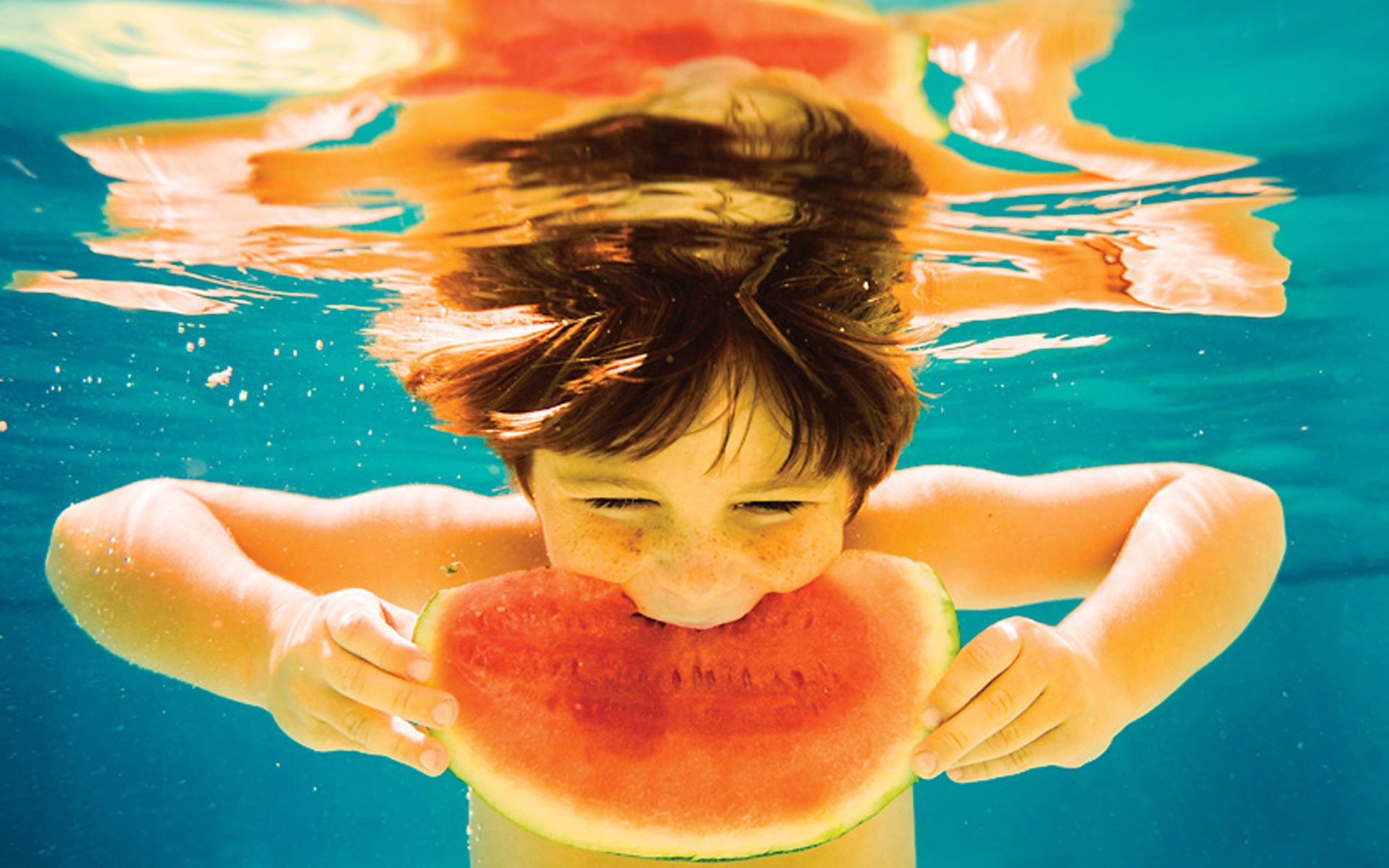 小清新,唯美,温馨,温暖,阳光,治愈系,安静,生活,慢生活,清新淡雅,温馨一刻,吃西瓜,女孩