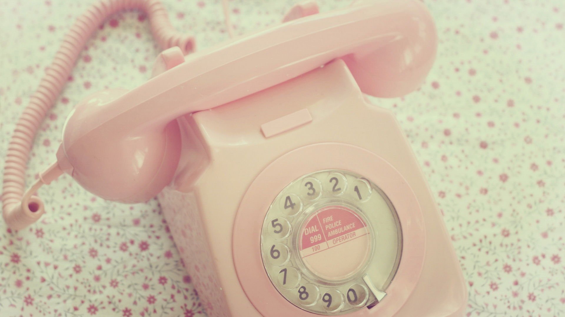 小清新,唯美,浪漫,温暖,温馨,干净,治愈系,慢生活,治愈,美好,走不出的回忆,电话,爱情,等待,等候