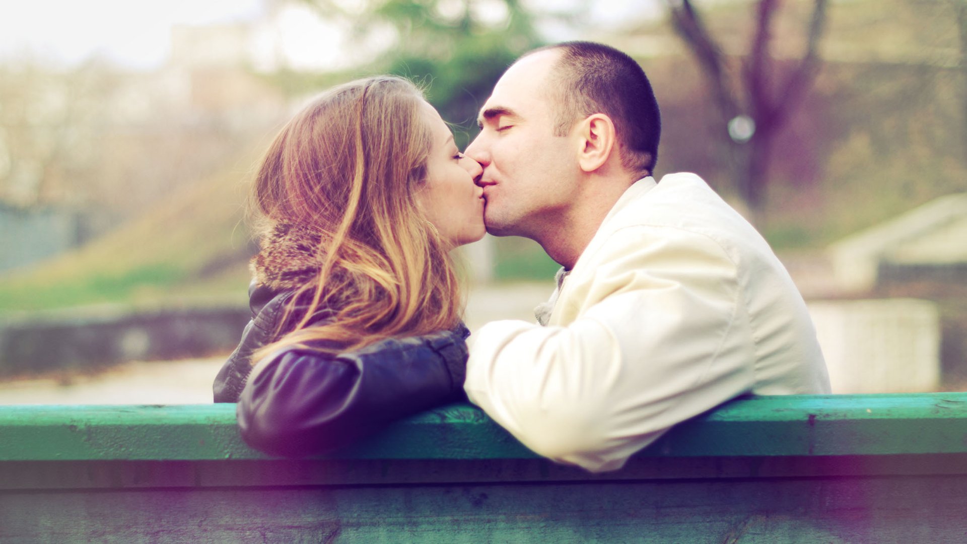 浪漫,爱情,情感,爱,love,清新,唯美,情侣,唯美温馨,亲吻,公园