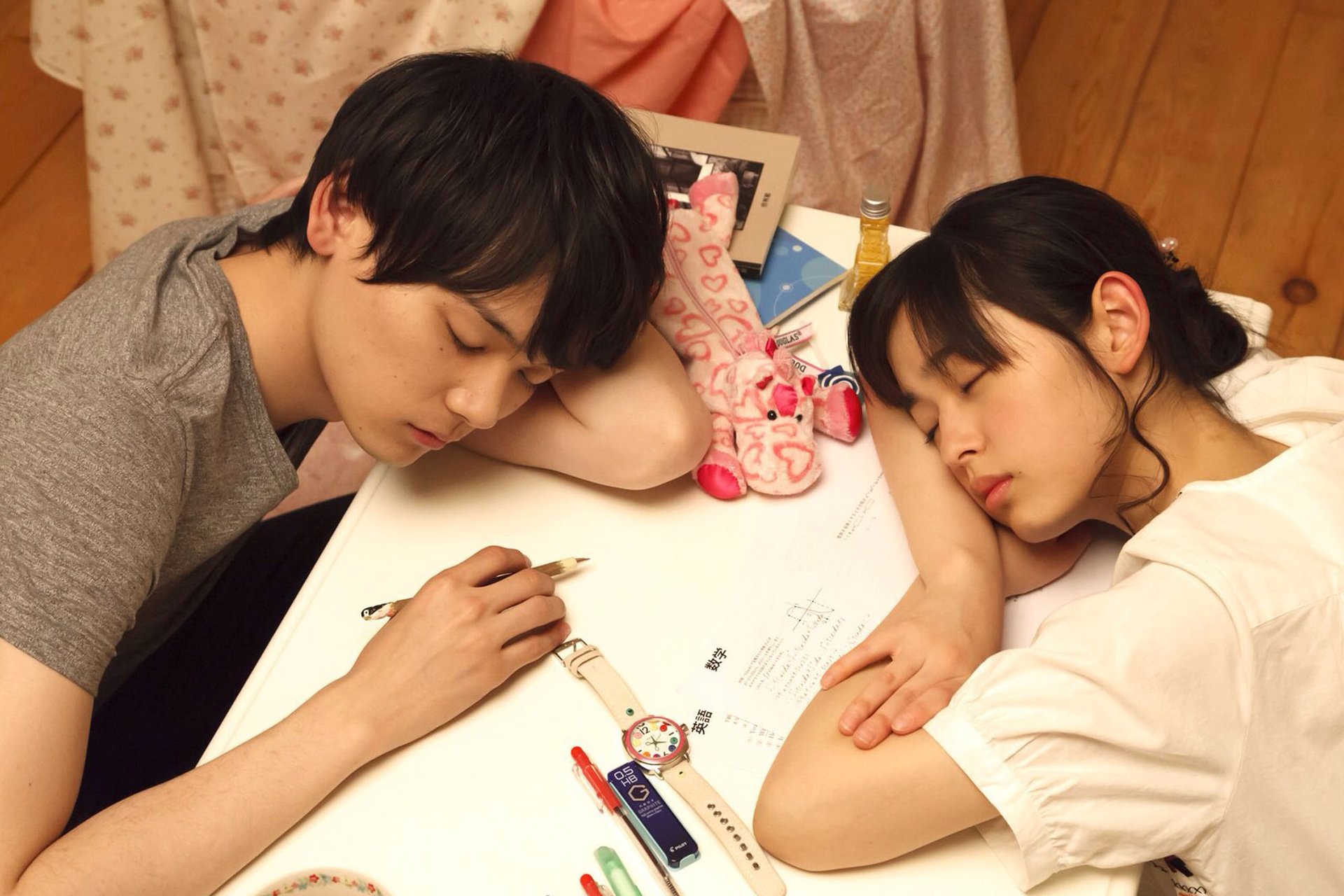 浪漫,爱情,情感,爱,love,清新,唯美,情侣,唯美温馨,睡觉,作业,学习,初恋