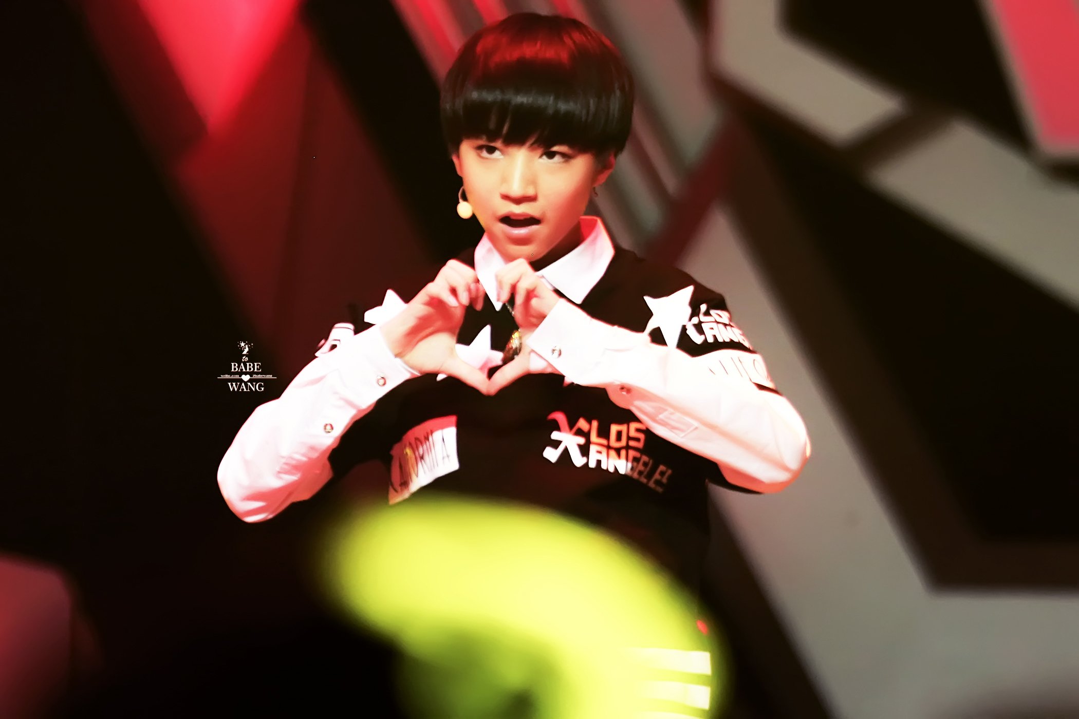 明星,组合,帅哥,TFBOYS,王俊凯