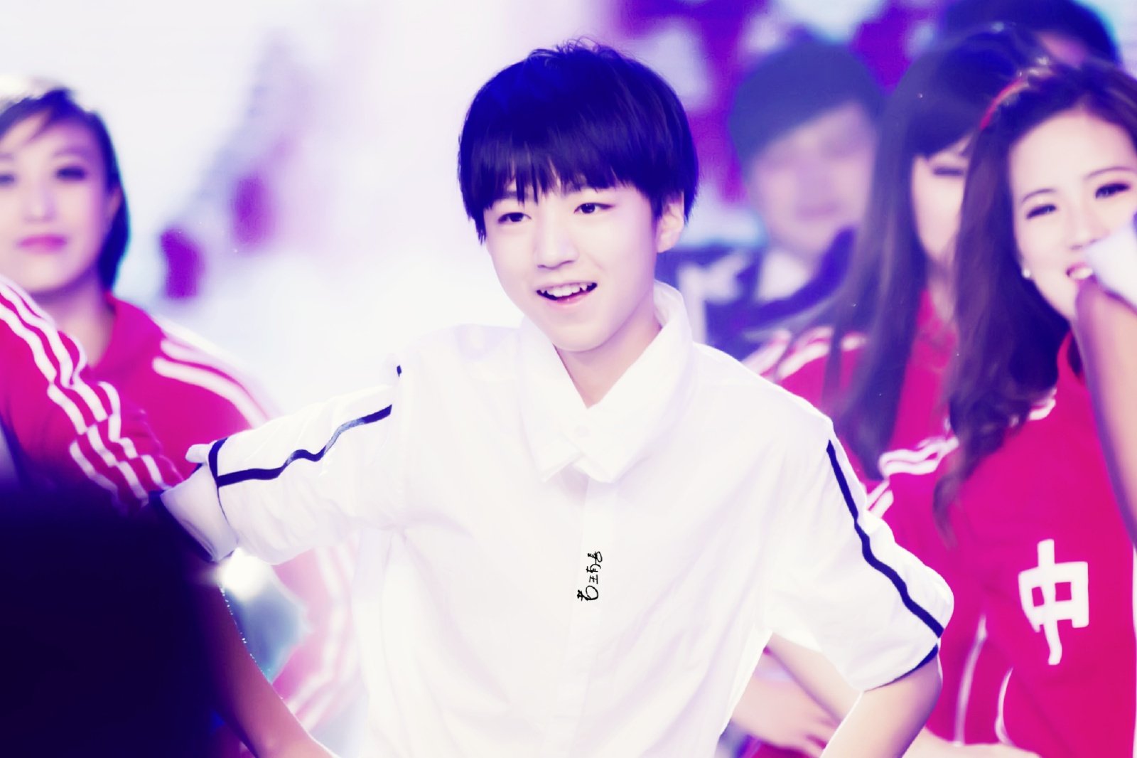 明星,组合,帅哥,TFBOYS,王俊凯