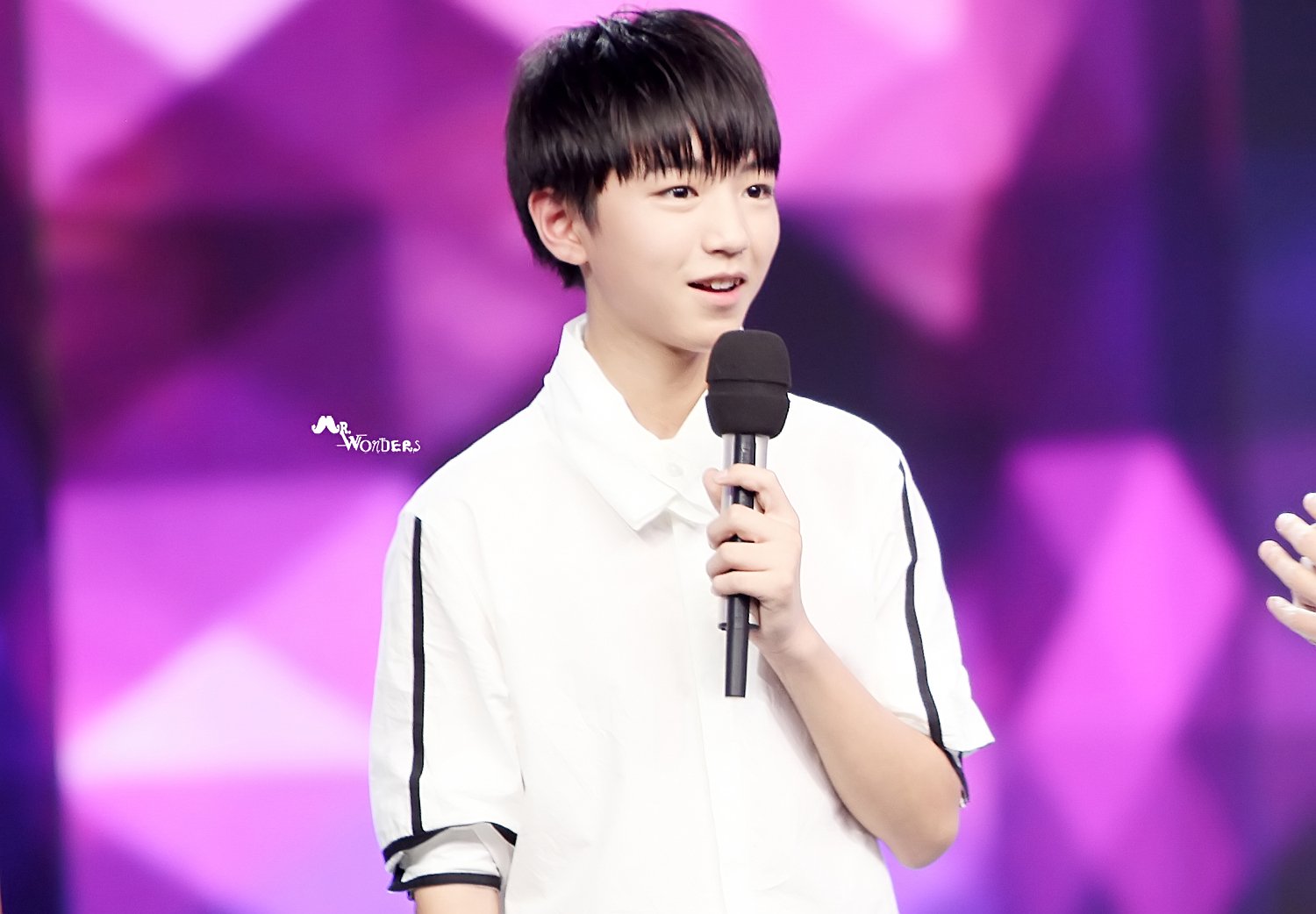 明星,组合,帅哥,TFBOYS,王俊凯