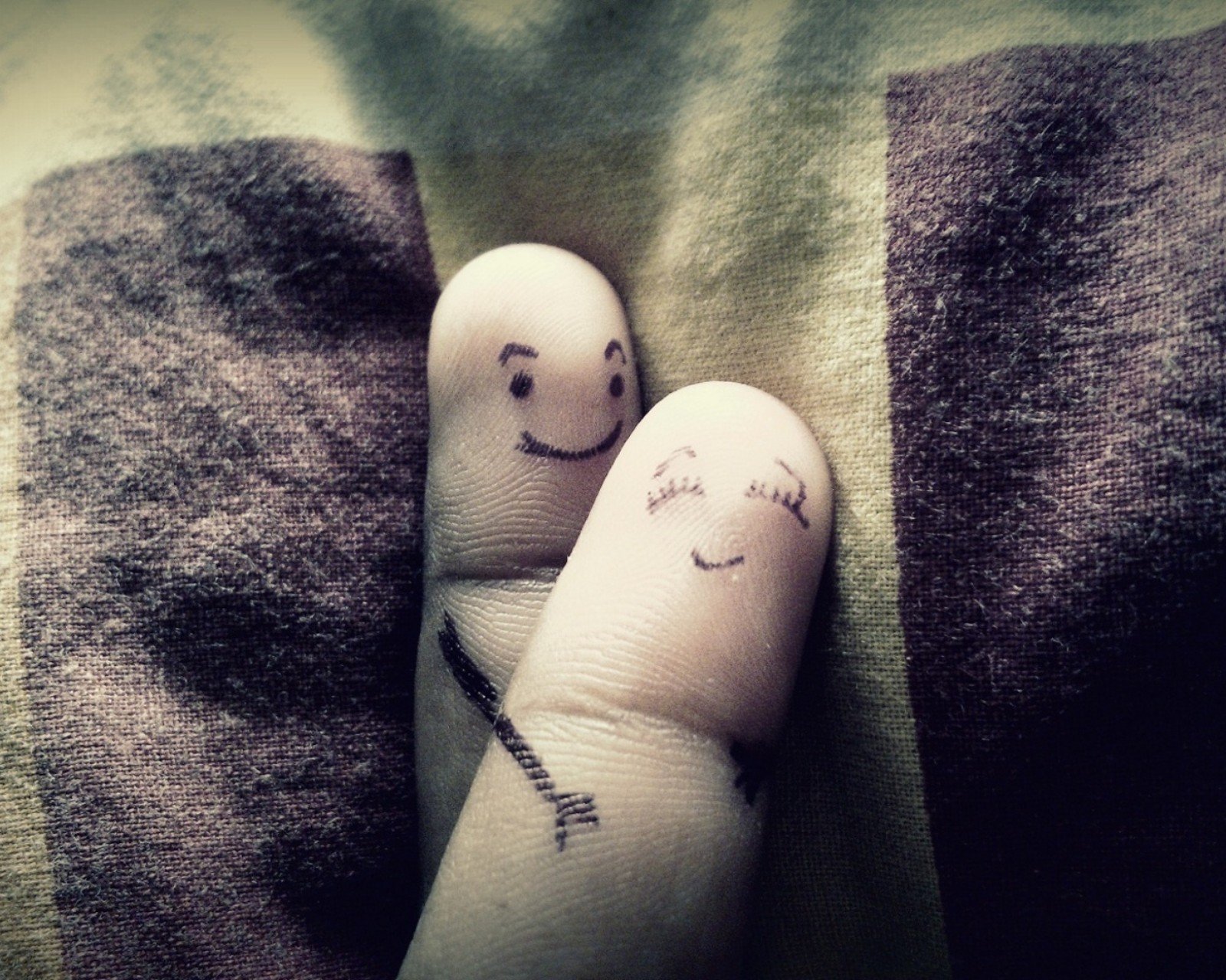 情感,情侣,爱情,浪漫,陪伴,手指,拥抱,甜蜜