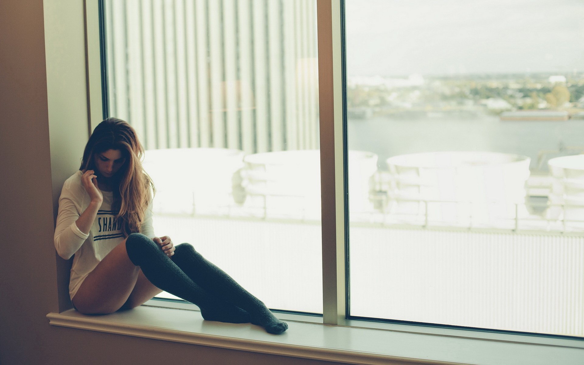 欧美女神,模特,性感,窗台,长腿