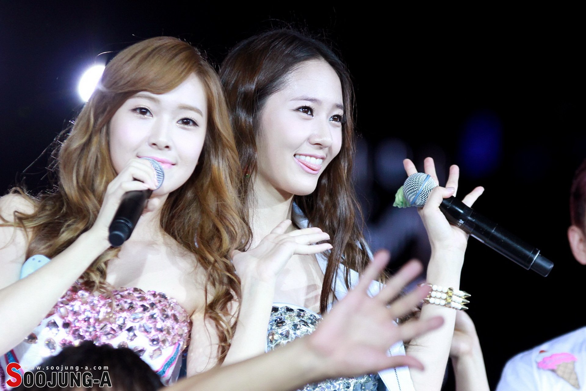 郑氏姐妹,郑秀妍,郑秀晶,美女,明星,宽屏