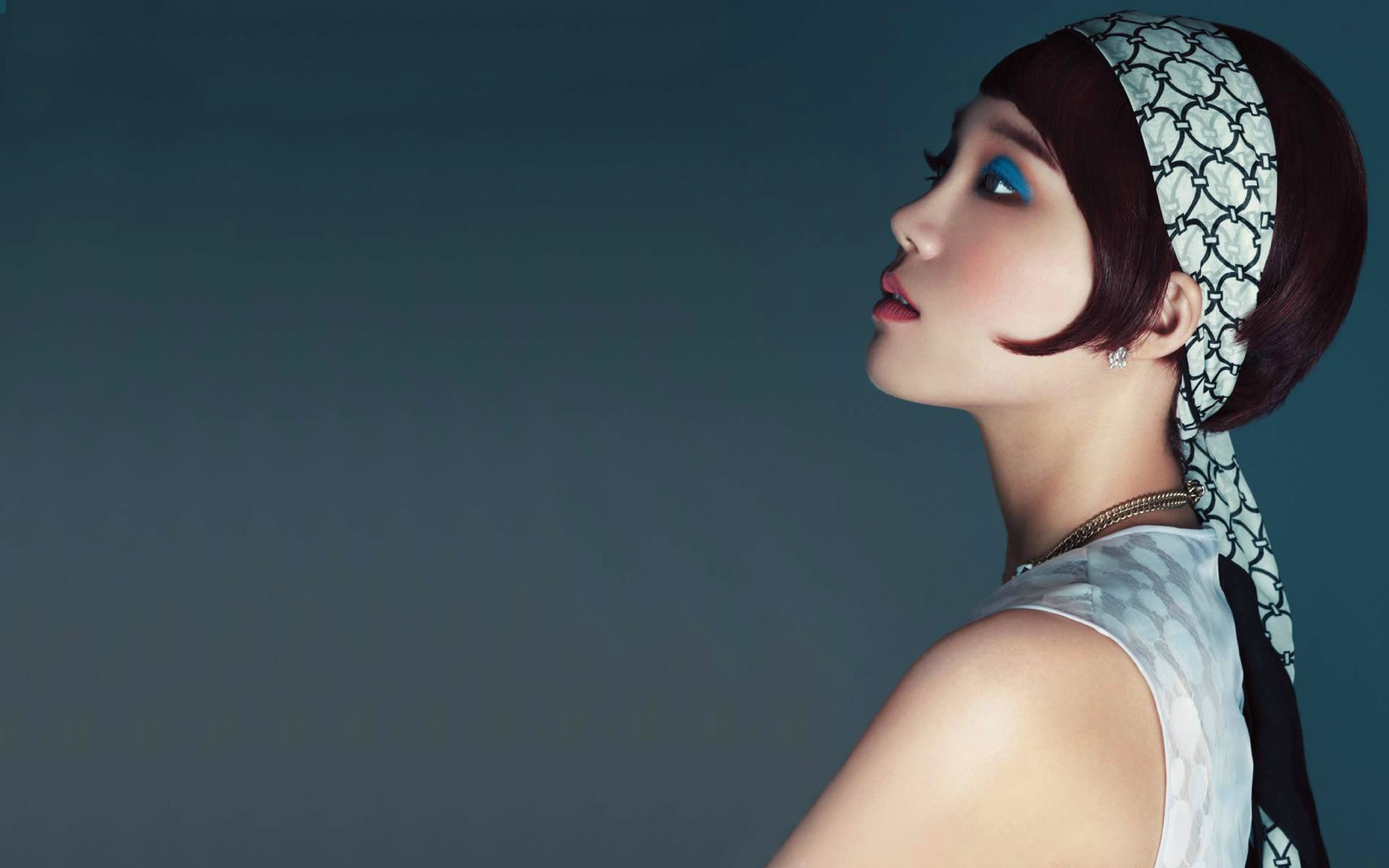 美女,浓妆艳抹,性感,诱惑,宽屏