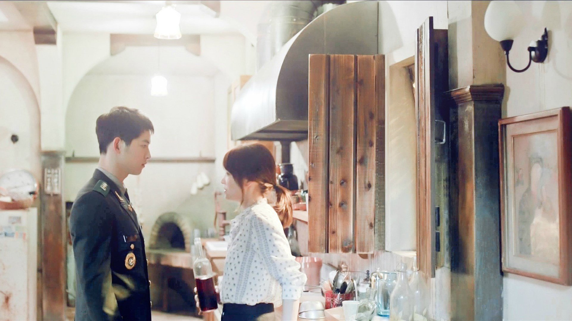 太阳的后裔,宋仲基,宋慧乔,言情偶像剧,韩剧