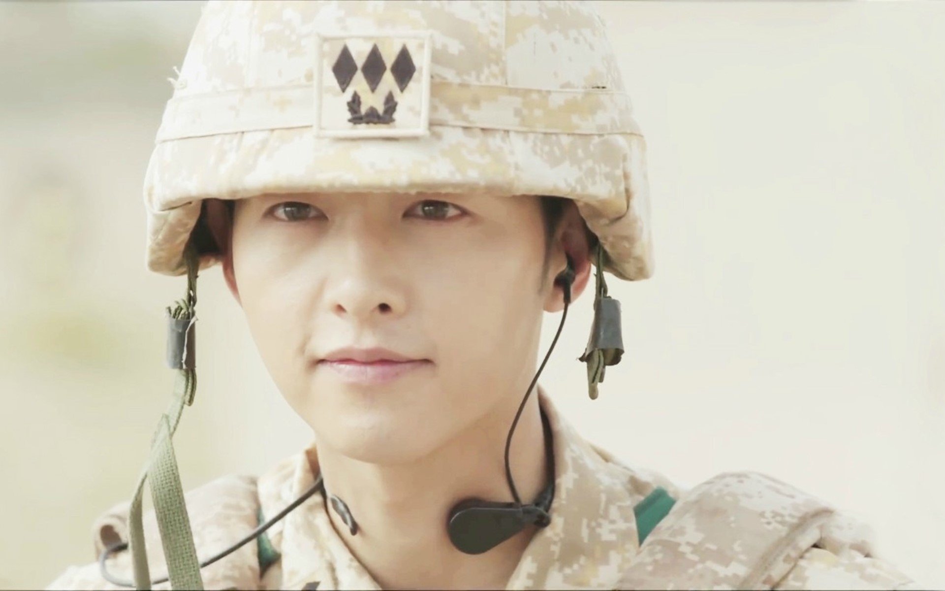 宋仲基,太阳的后裔,花美男,演员,主持人,明星